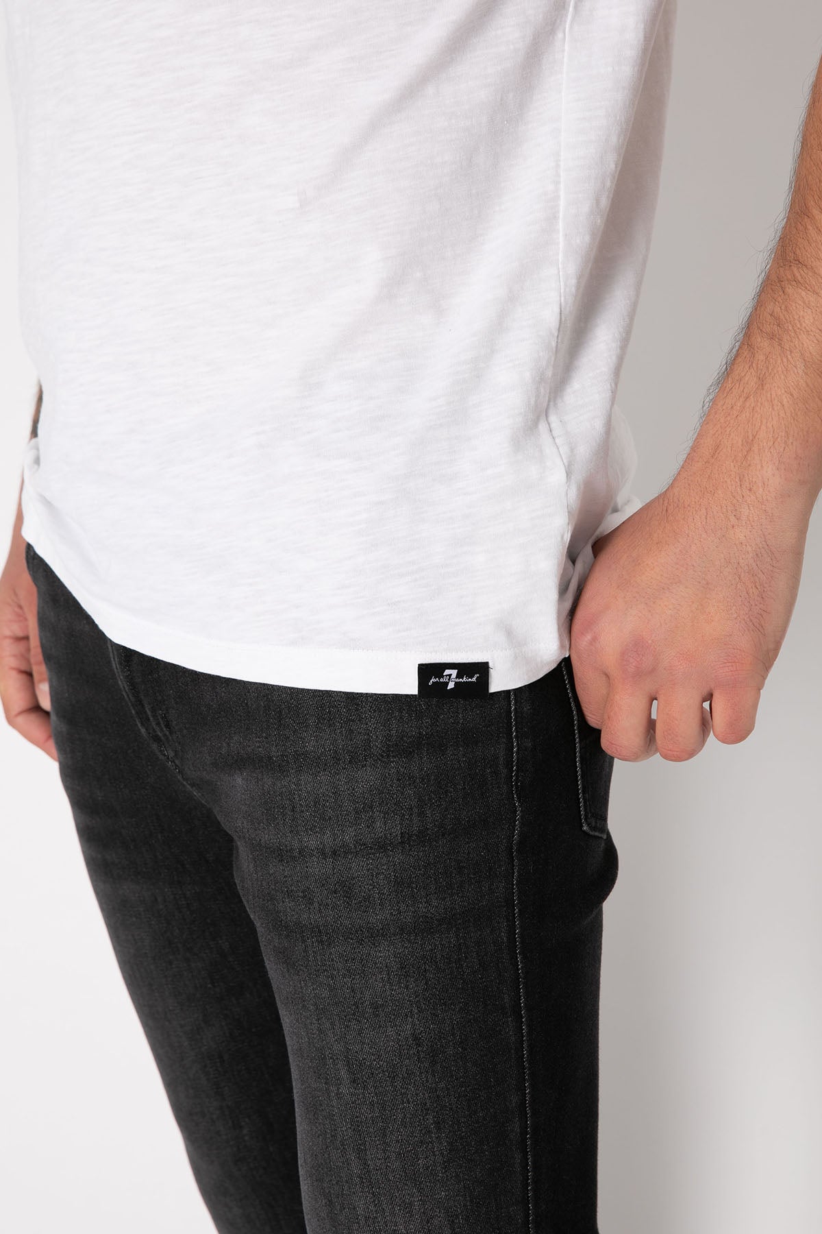 7 For All Mankind V Yaka Organik Pamuklu T-shirt-Libas Trendy Fashion Store