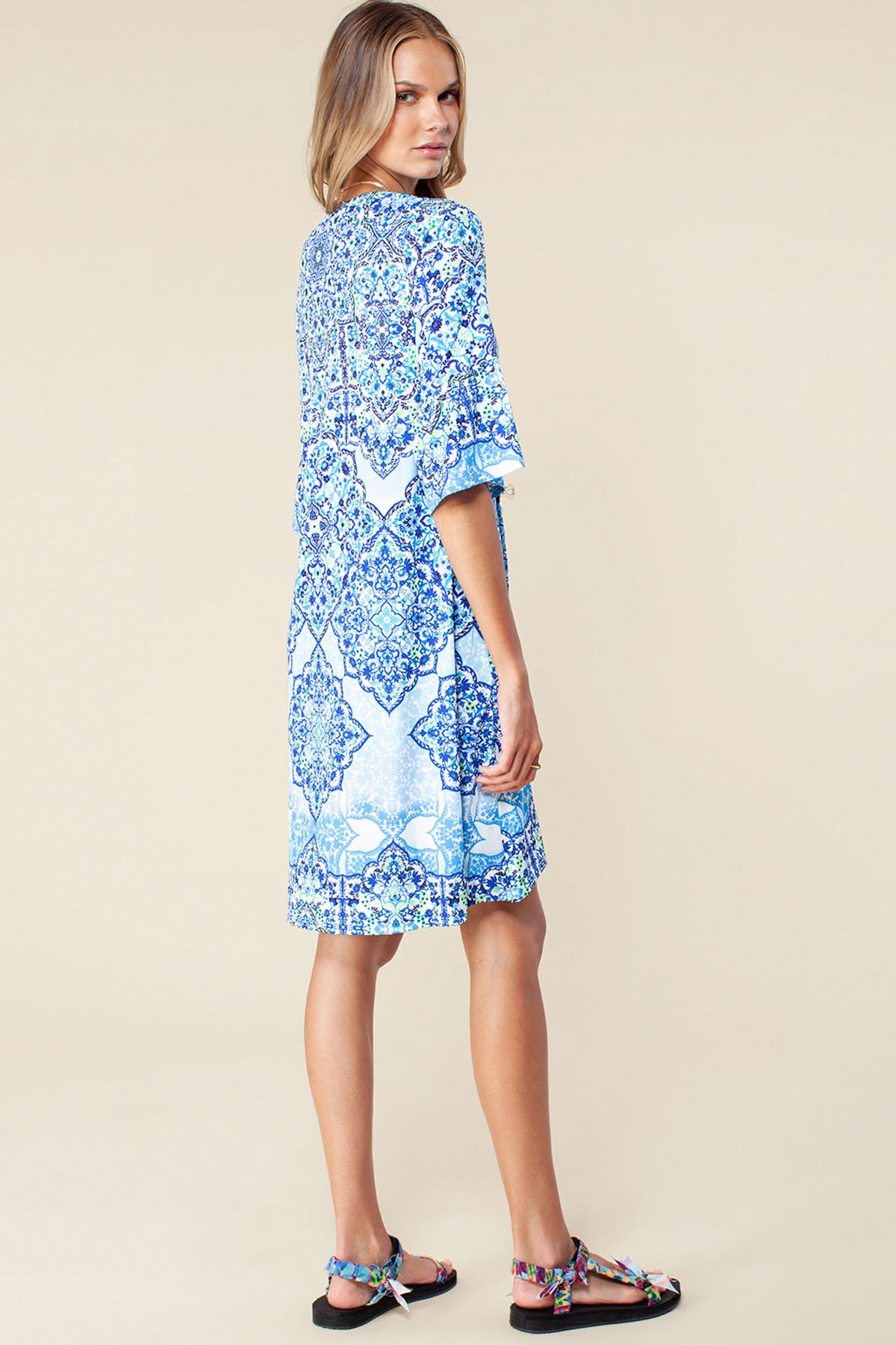 Hale Bob V Yaka Desenli Dizüstü Elbise-Libas Trendy Fashion Store