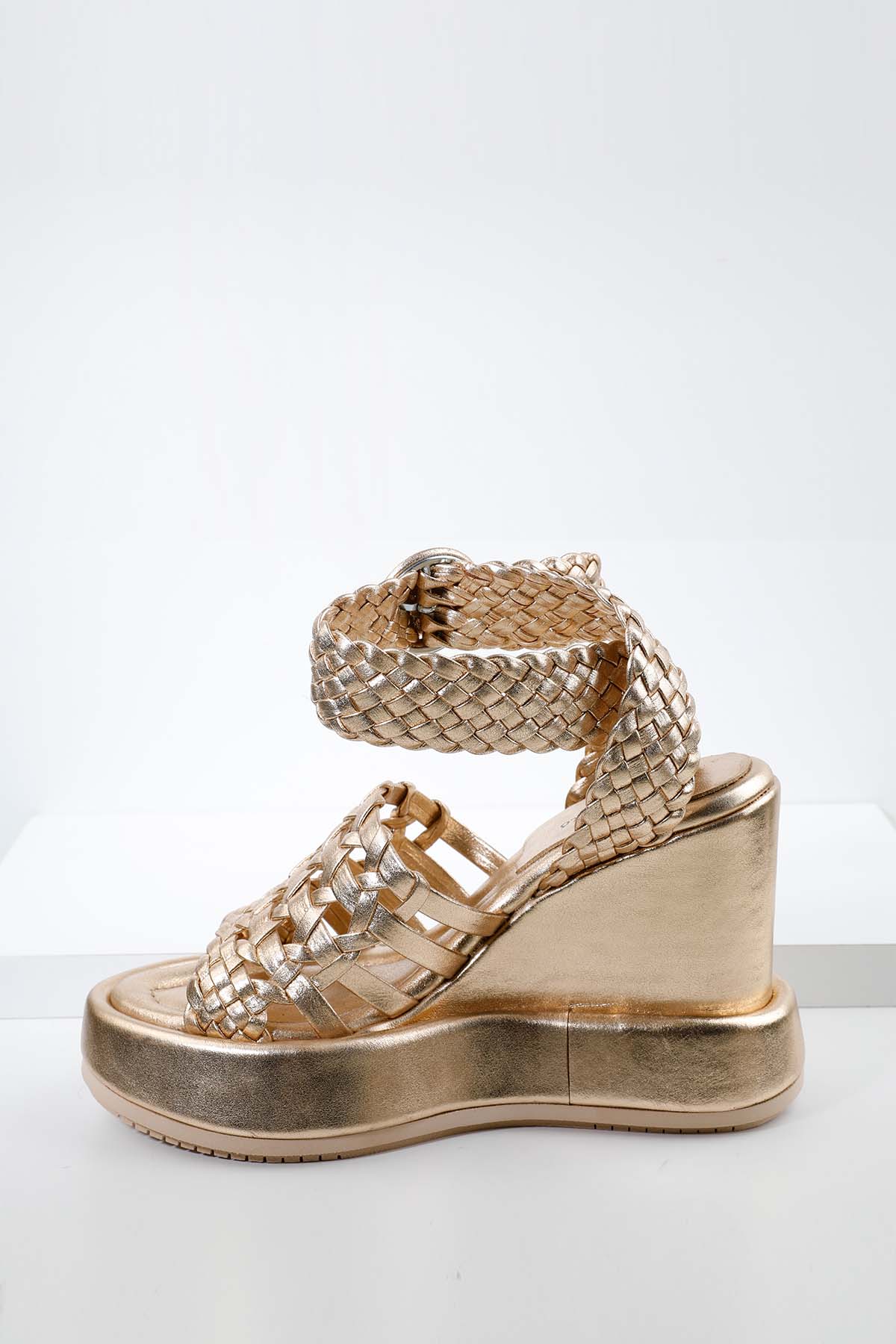 Paloma Barcelo Hiami Dolgu Topuklu Örgü Deri Sandalet-Libas Trendy Fashion Store