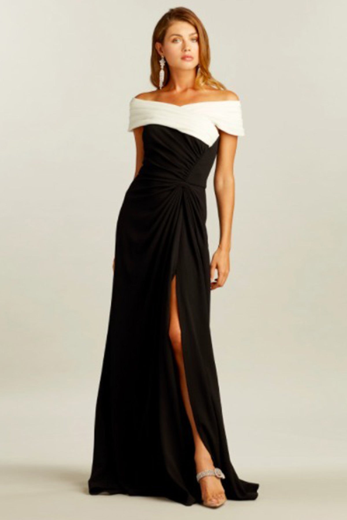 Tadashi Shoji Straplez Maxi Abiye Elbise-Libas Trendy Fashion Store