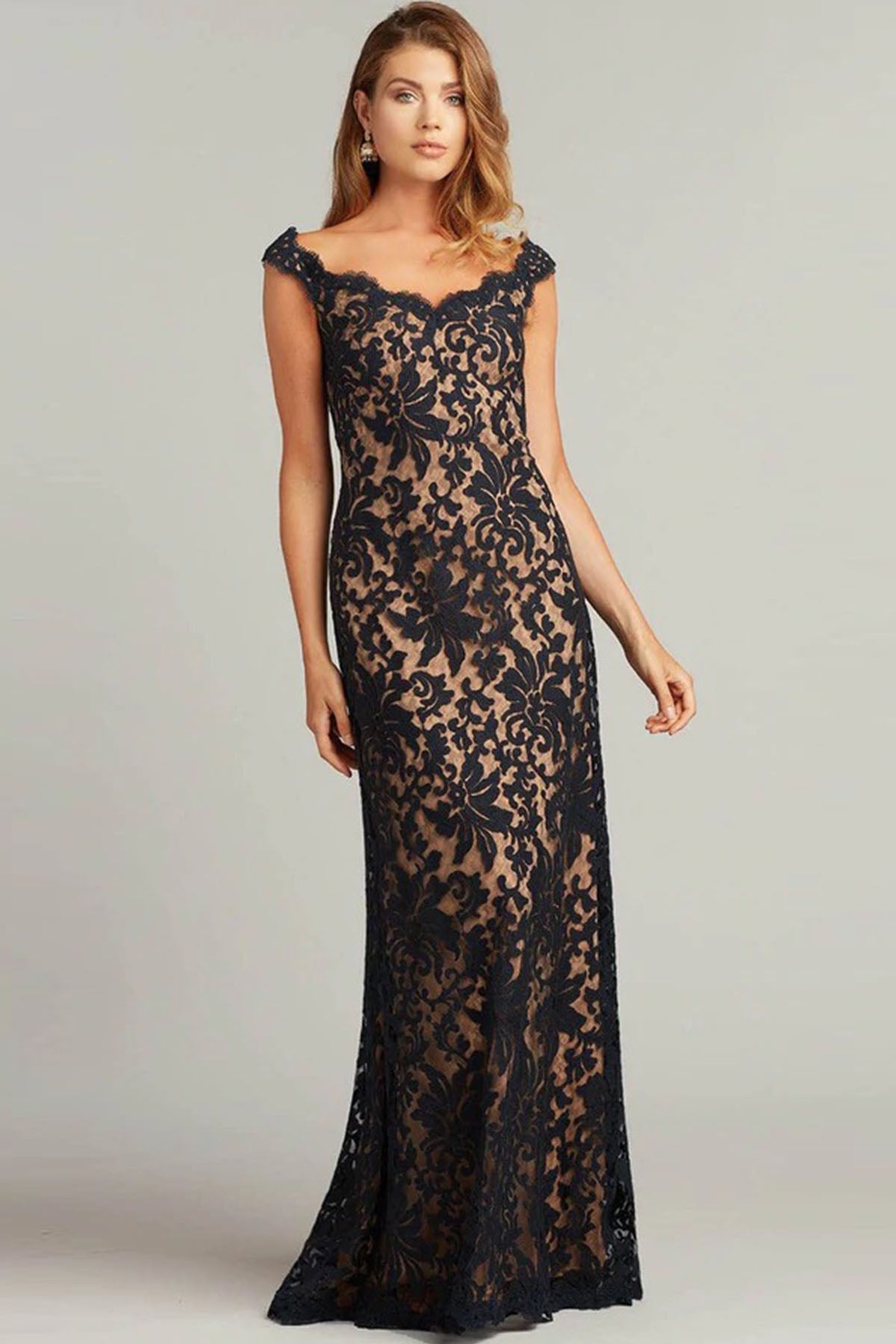 Tadashi Shoji Maxi Abiye Elbise-Libas Trendy Fashion Store