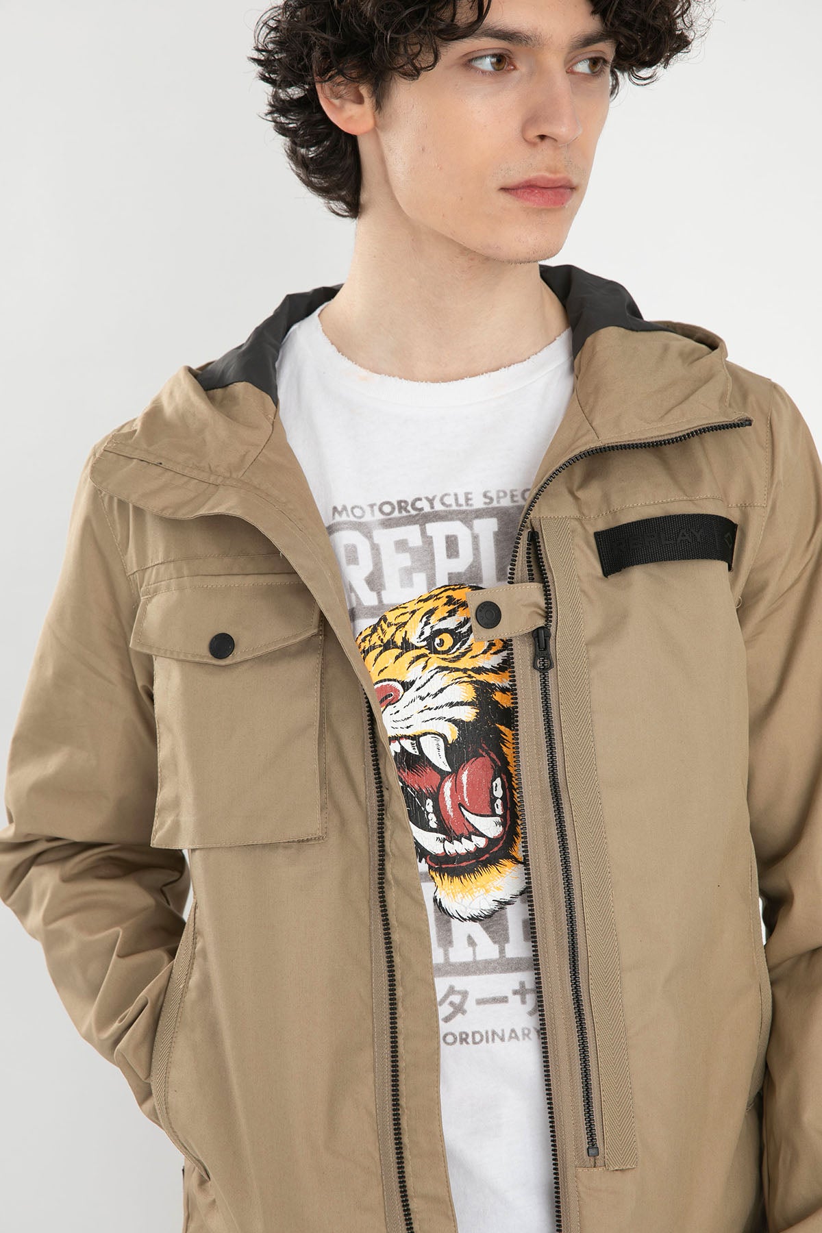 Replay Kapüşonlu Kapaklı Cep Detaylı Mont-Libas Trendy Fashion Store