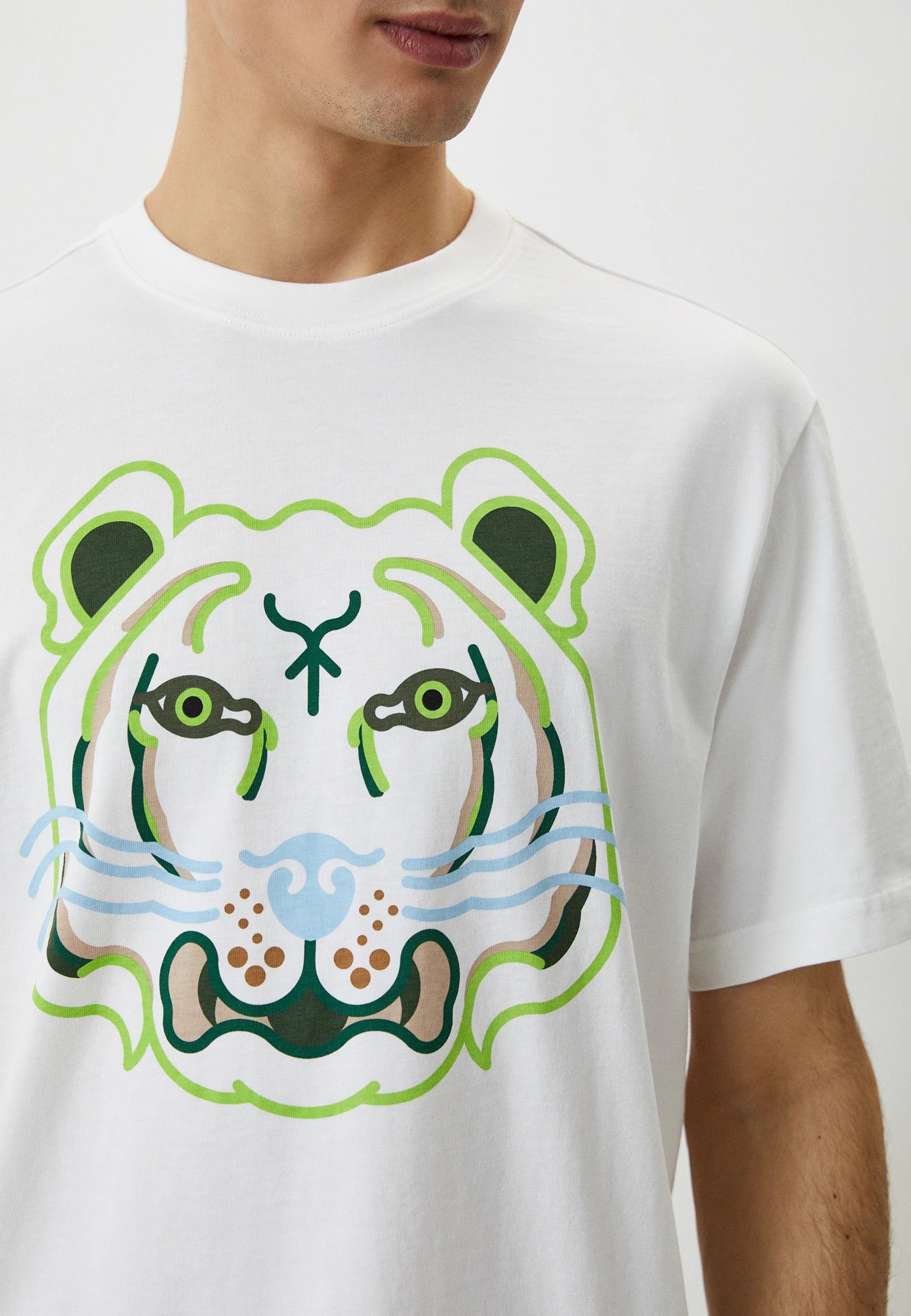 Kenzo Grafik Kaplan Logolu T-shirt-Libas Trendy Fashion Store