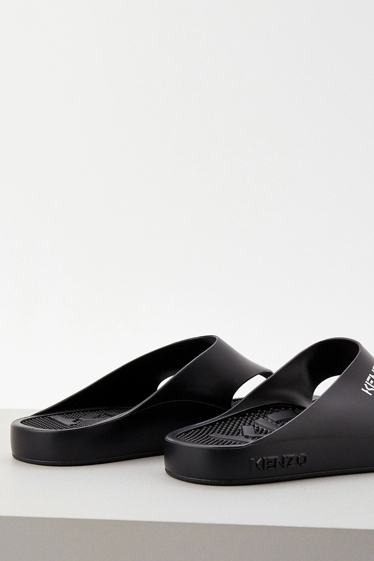 Kenzo Parmak Arası Terlik-Libas Trendy Fashion Store