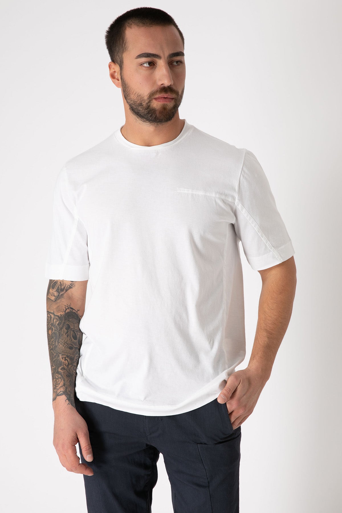 Transit Yuvarlak Yaka Roba Detaylı T-shirt-Libas Trendy Fashion Store