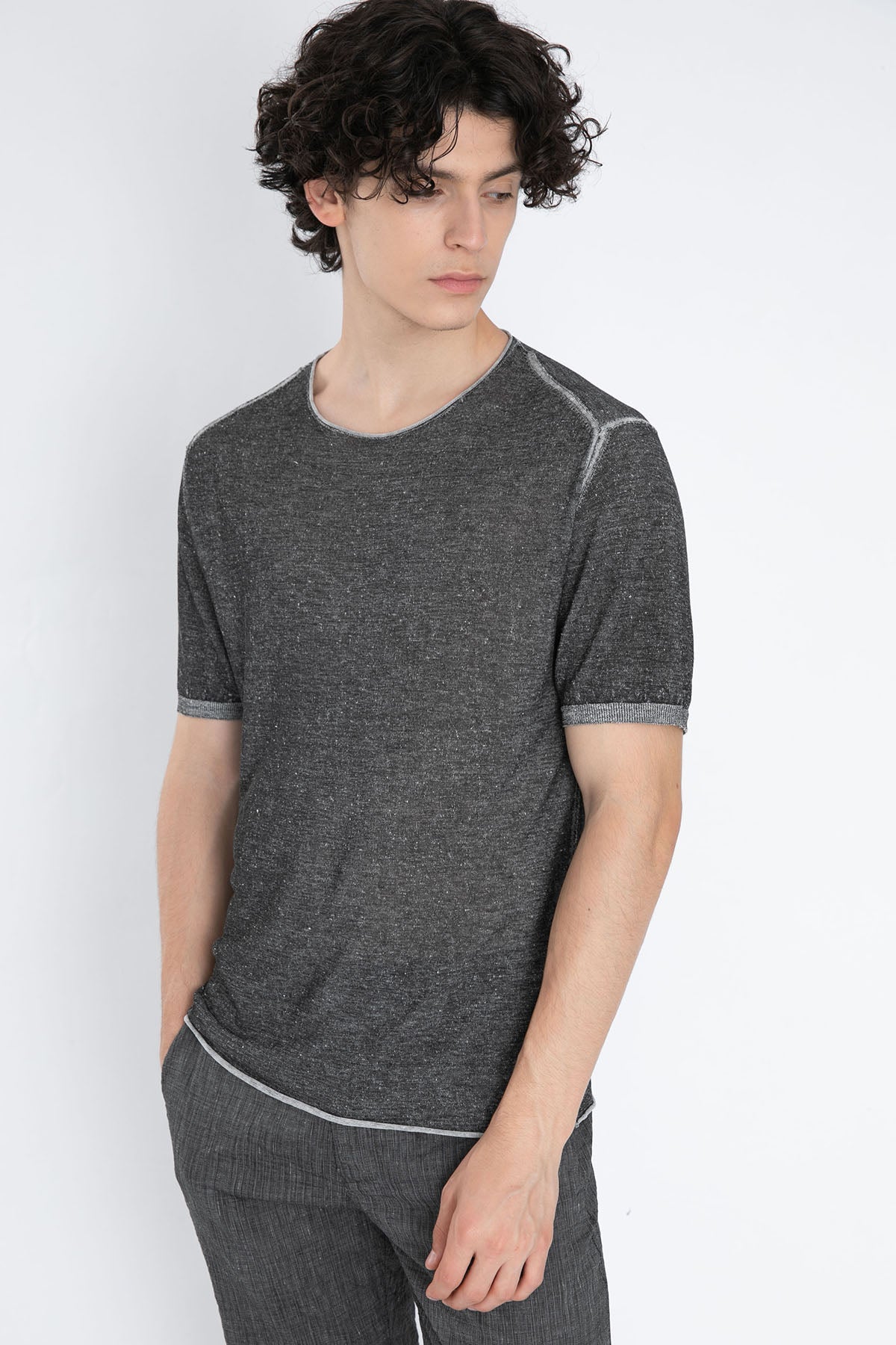 Transit Çift Taraflı Ketenli T-shirt-Libas Trendy Fashion Store