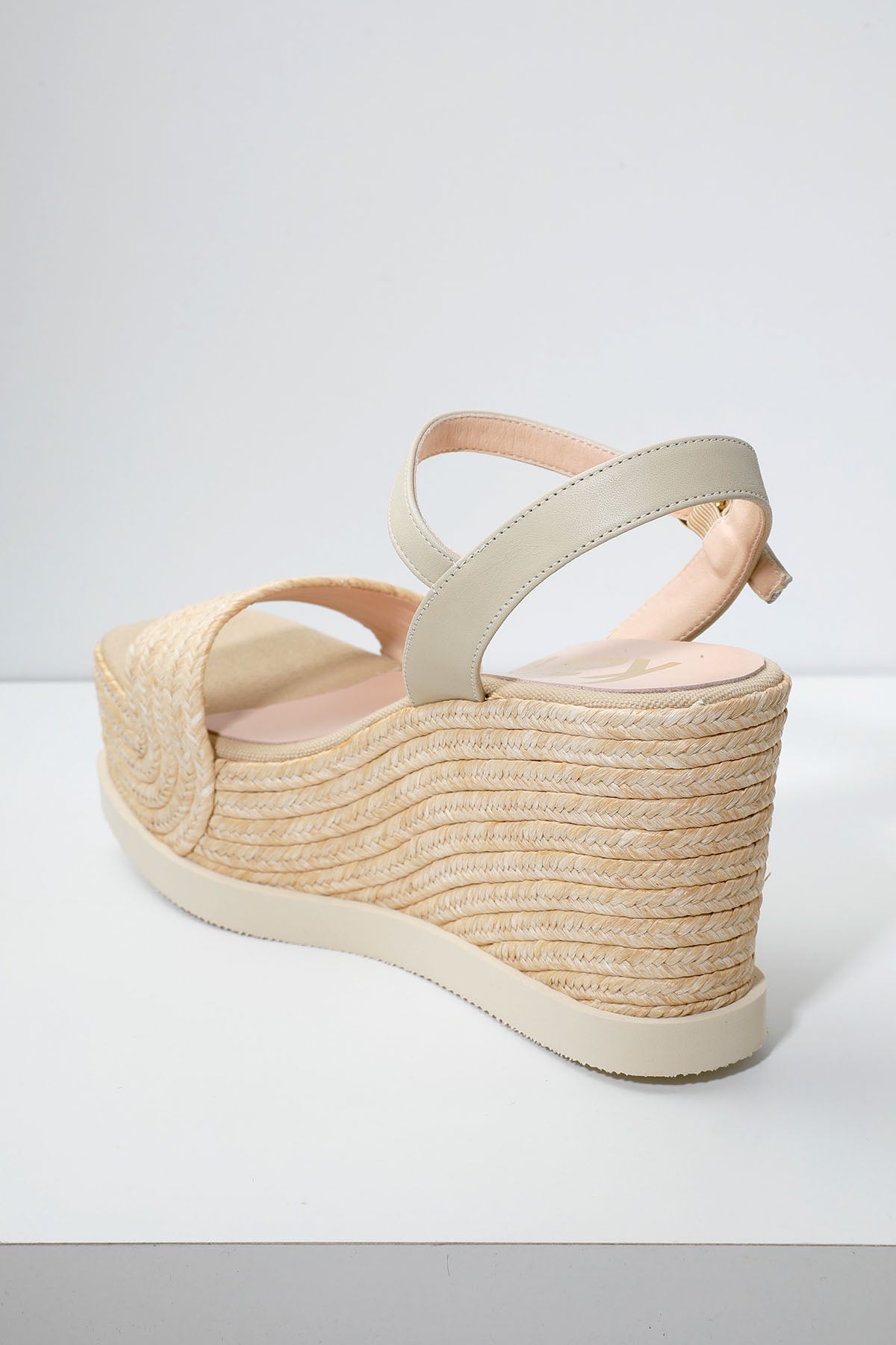Kanna Küt Burun Dolgu Topuk Hasır Sandalet-Libas Trendy Fashion Store