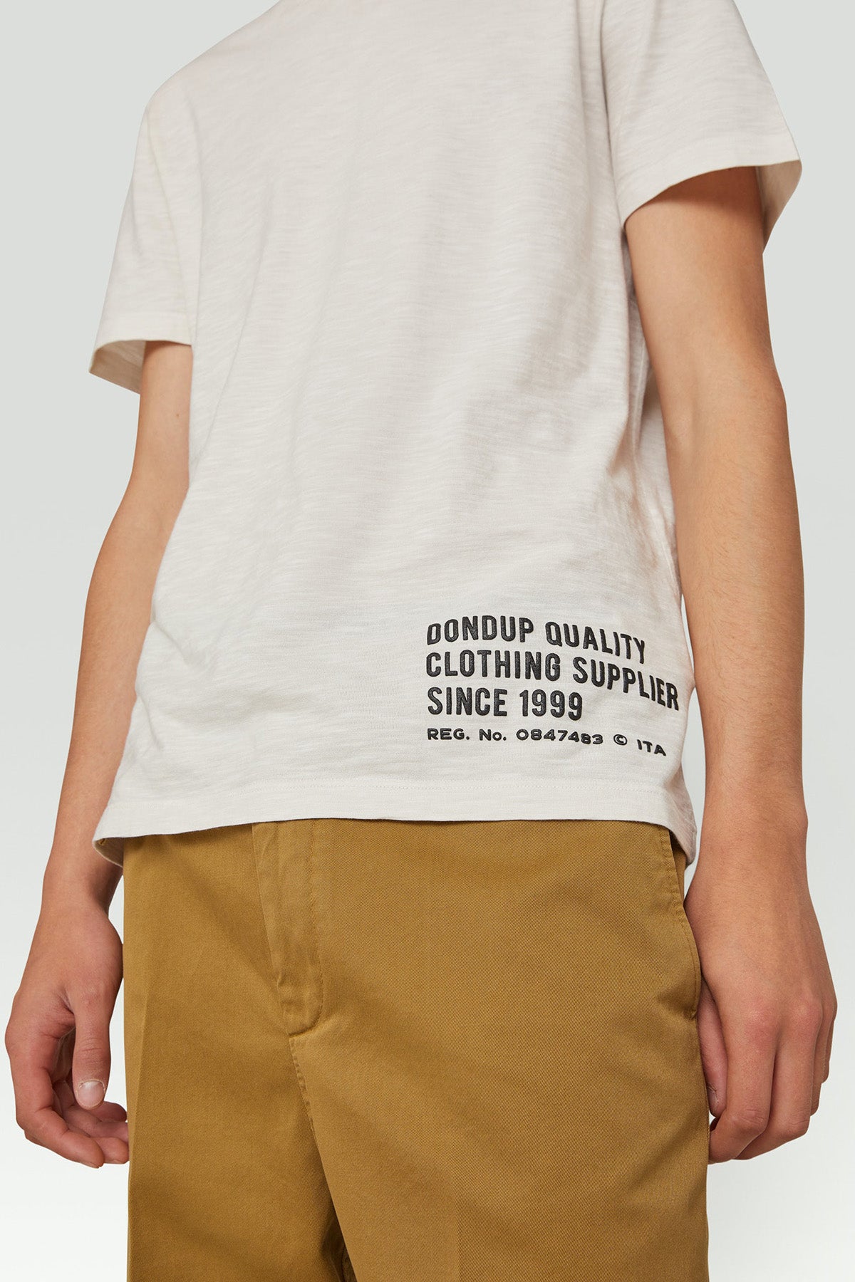 Dondup Logolu Yuvarlak Yaka T-shirt-Libas Trendy Fashion Store