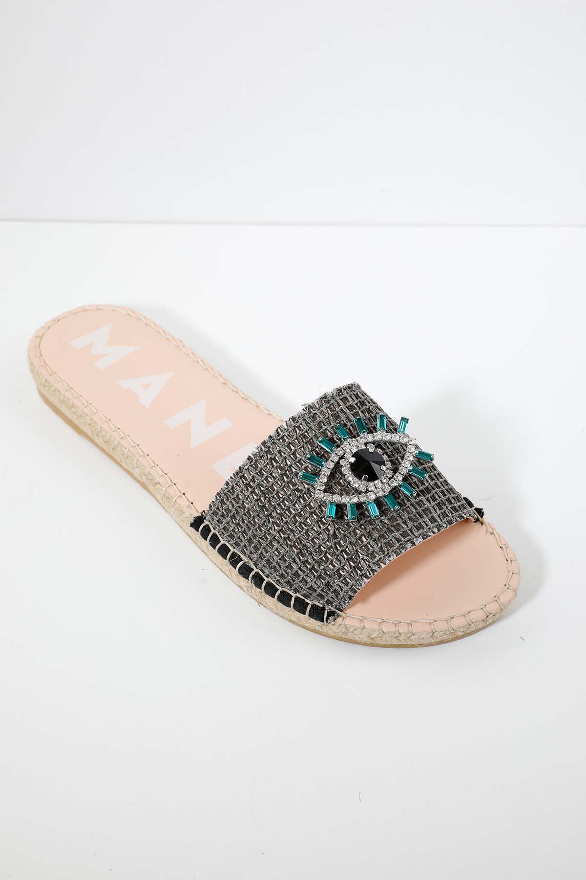 Manebi Capri Göz Logolu Hasır Örgü Terlik-Libas Trendy Fashion Store