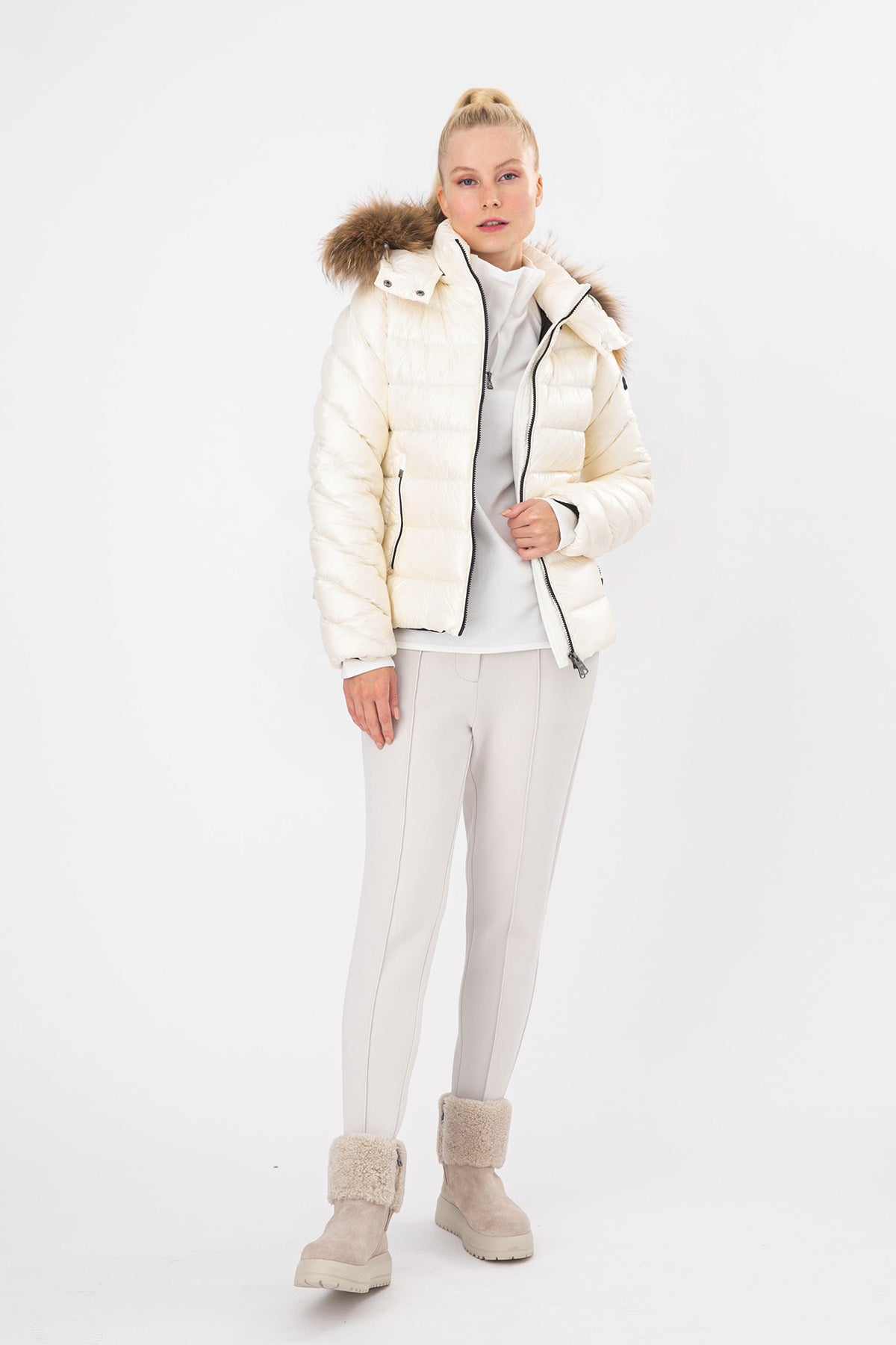 Hetrego Holly Slim Fit Kürklü Kapüşonlu Puffer Mont-Libas Trendy Fashion Store