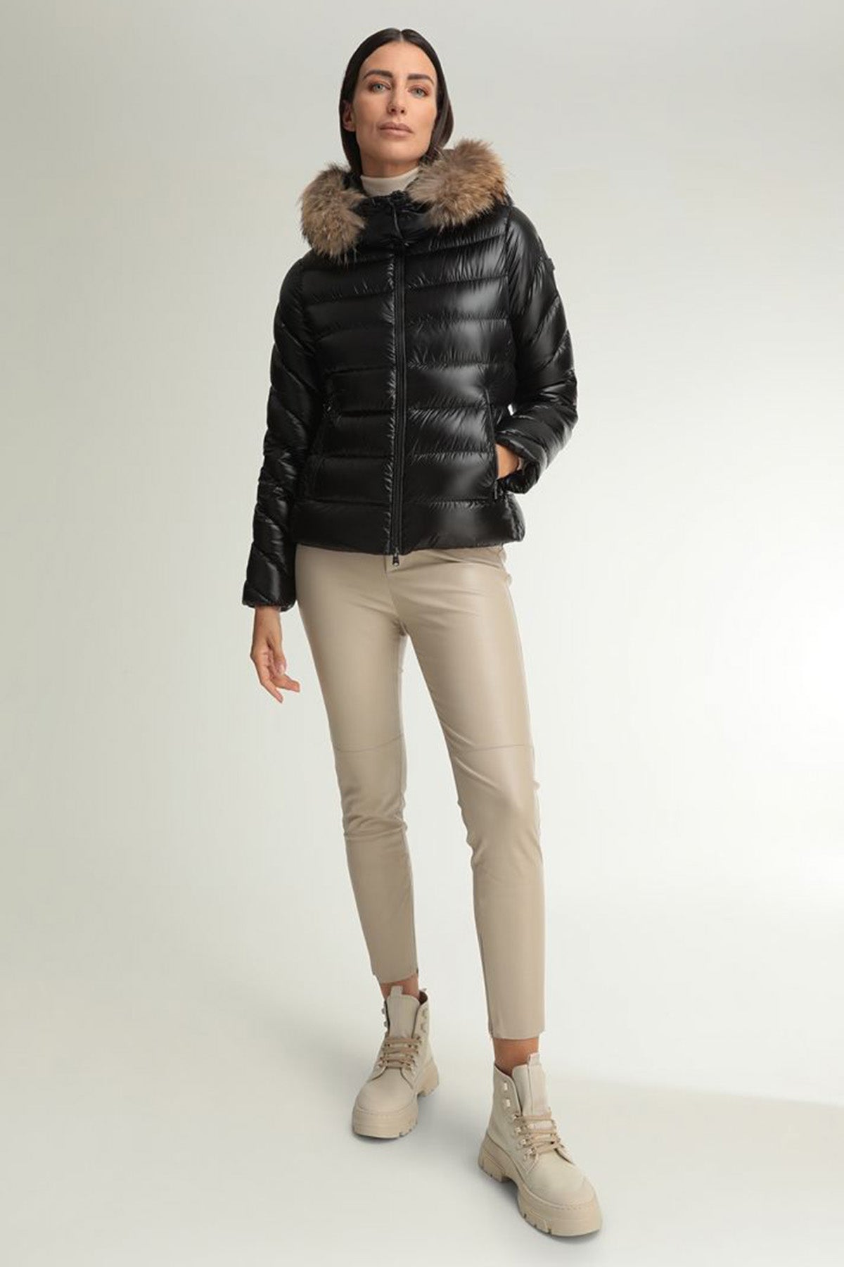 Hetrego Holly Slim Fit Kürklü Kapüşonlu Puffer Mont-Libas Trendy Fashion Store