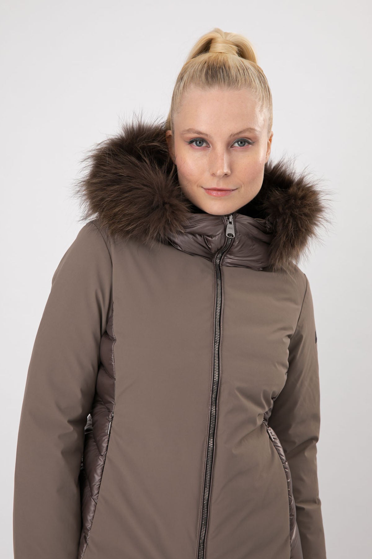 Hetrego Lola Kürklü Kapüşonlu Teknik Puffer Mont-Libas Trendy Fashion Store