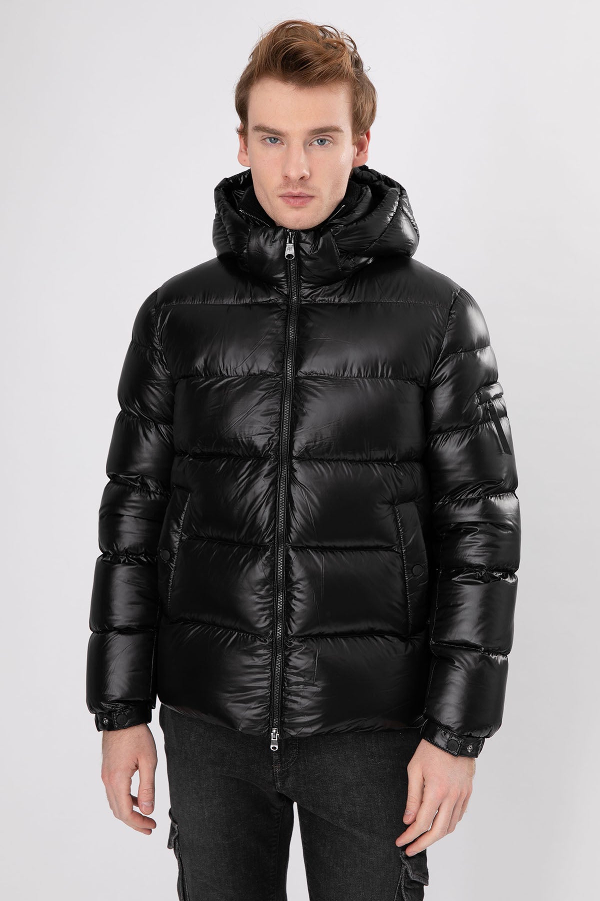 Hetrego Scott Kapüşonlu Parlak Siyah Puffer Mont-Libas Trendy Fashion Store
