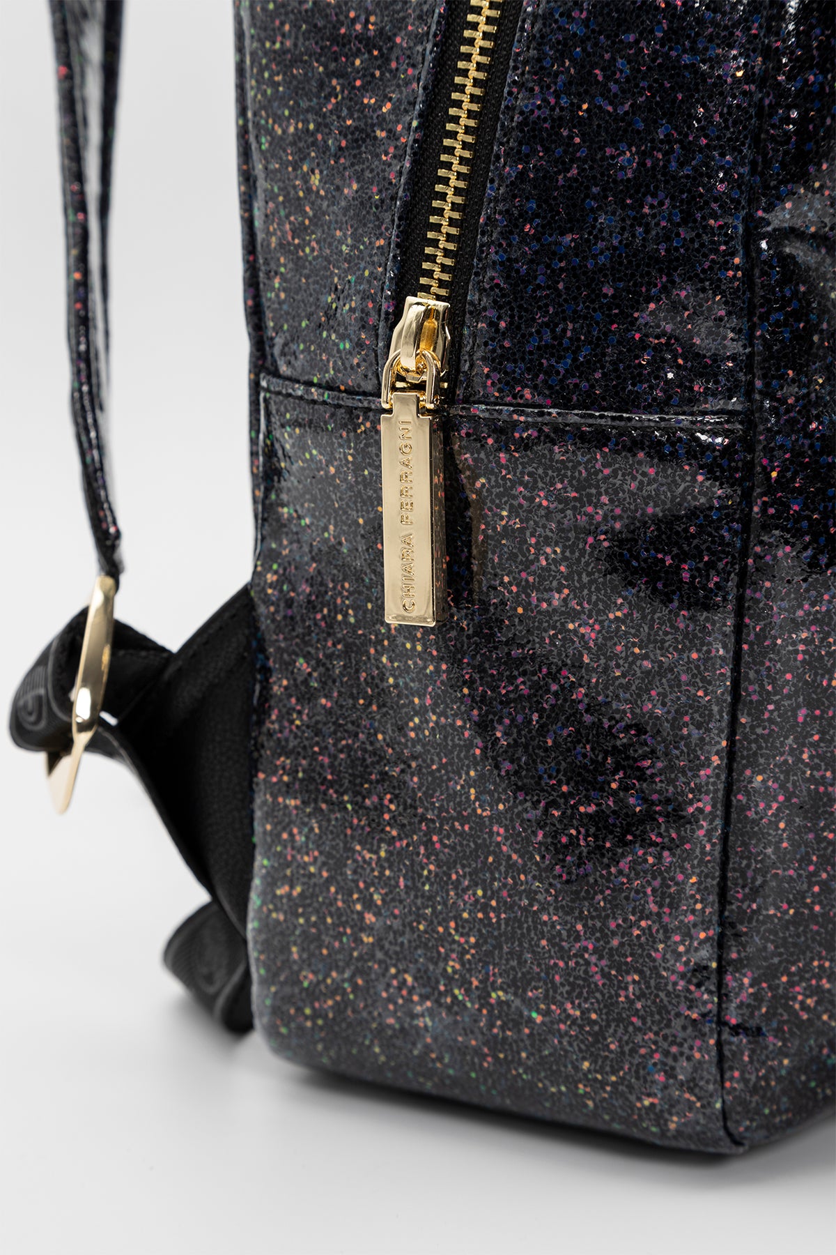 Chiara Ferragni Göz Logolu Parıltılı Sırt Çantası-Libas Trendy Fashion Store