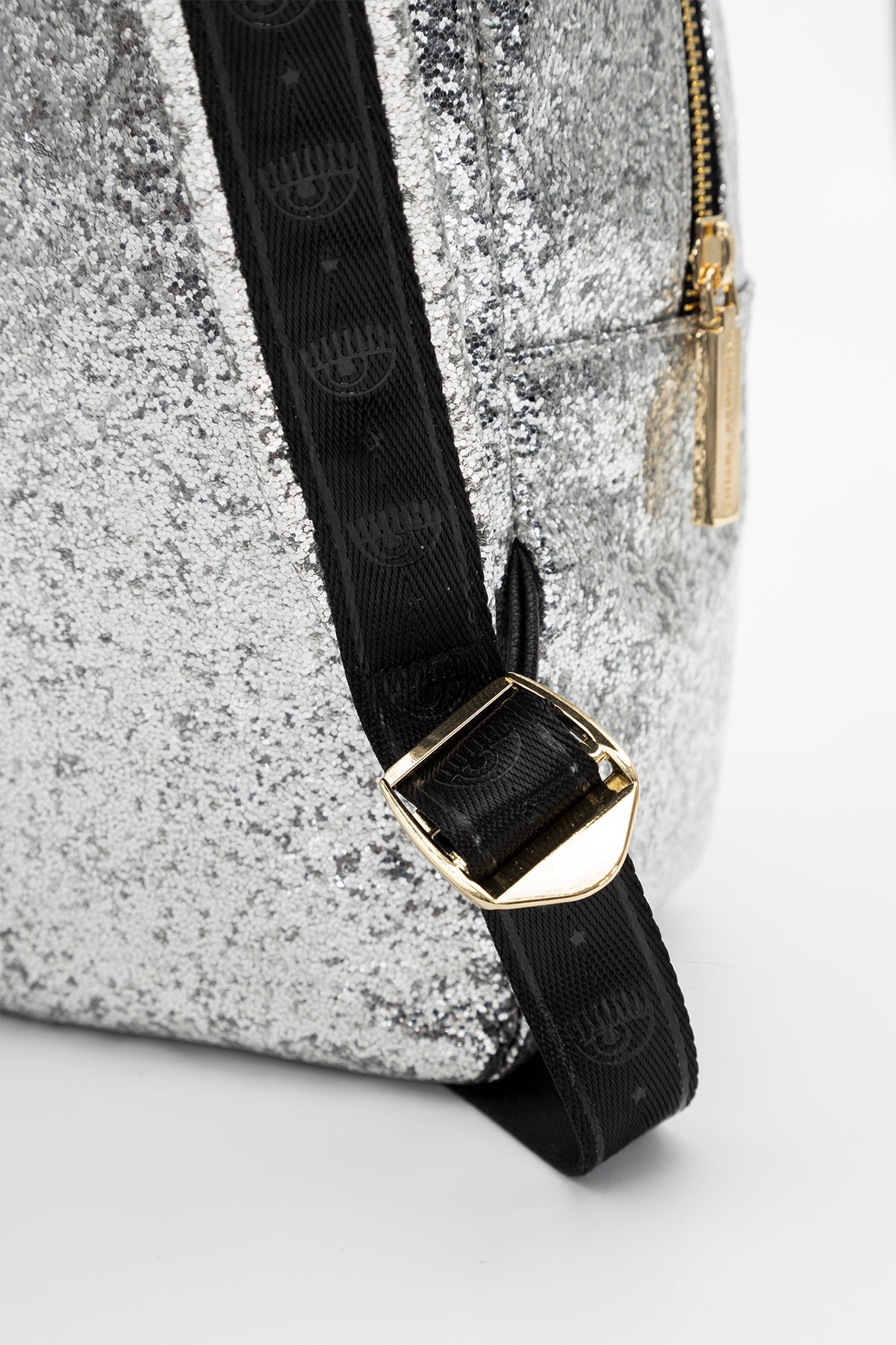 Chiara Ferragni Göz Logolu Parıltılı Sırt Çantası-Libas Trendy Fashion Store