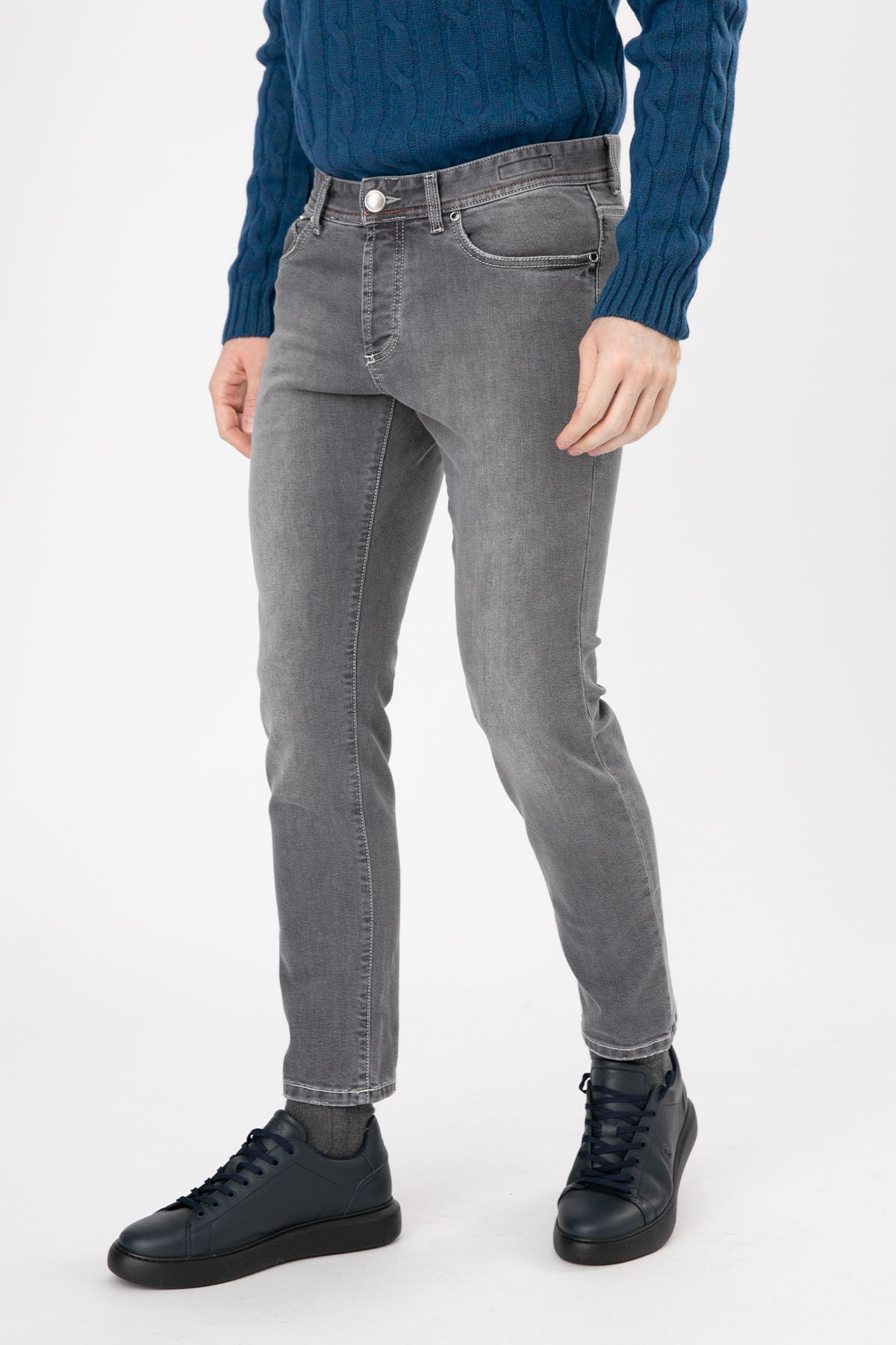 Richard J. Brown Cortina Slim Fit Jeans-Libas Trendy Fashion Store