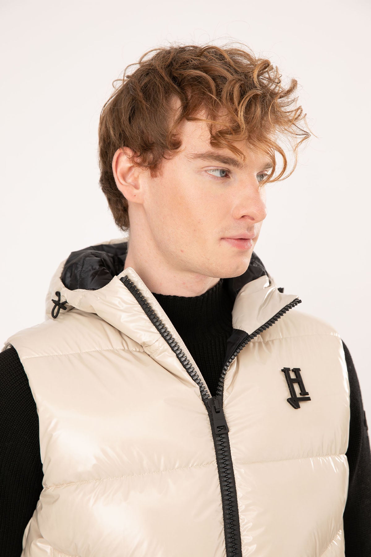 Herno Kapüşonlu Parlak Puffer Yelek-Libas Trendy Fashion Store