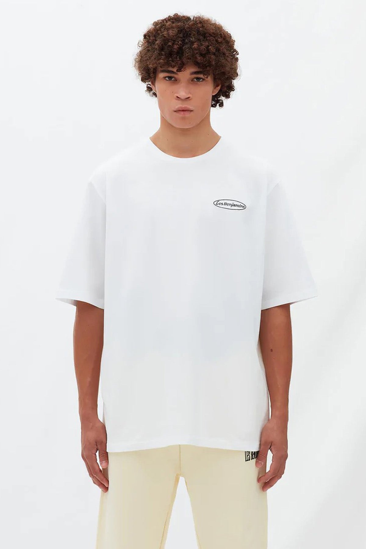 Les Benjamins Yuvarlak Yaka Logolu T-shirt-Libas Trendy Fashion Store