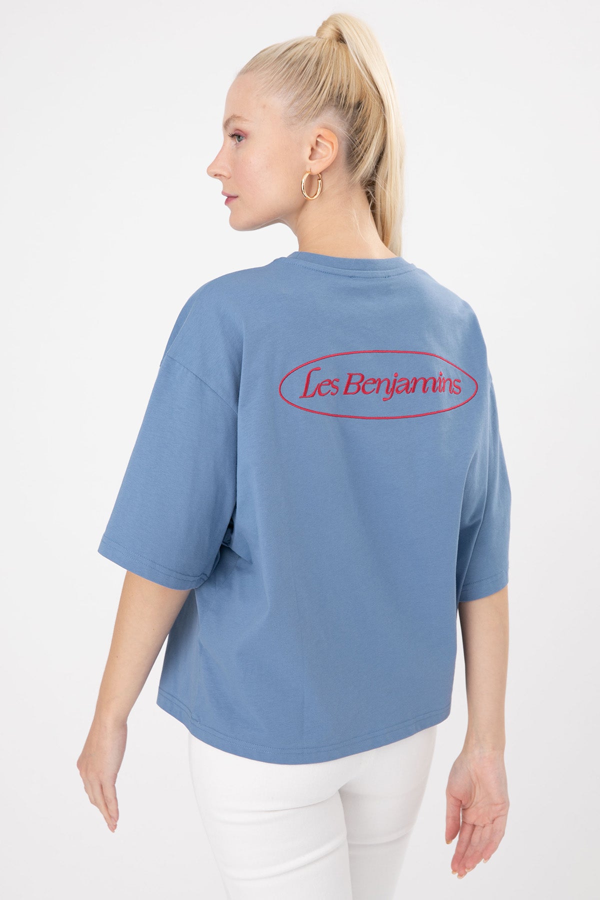 Les Benjamins Yuvarlak Yaka Logolu T-shirt-Libas Trendy Fashion Store