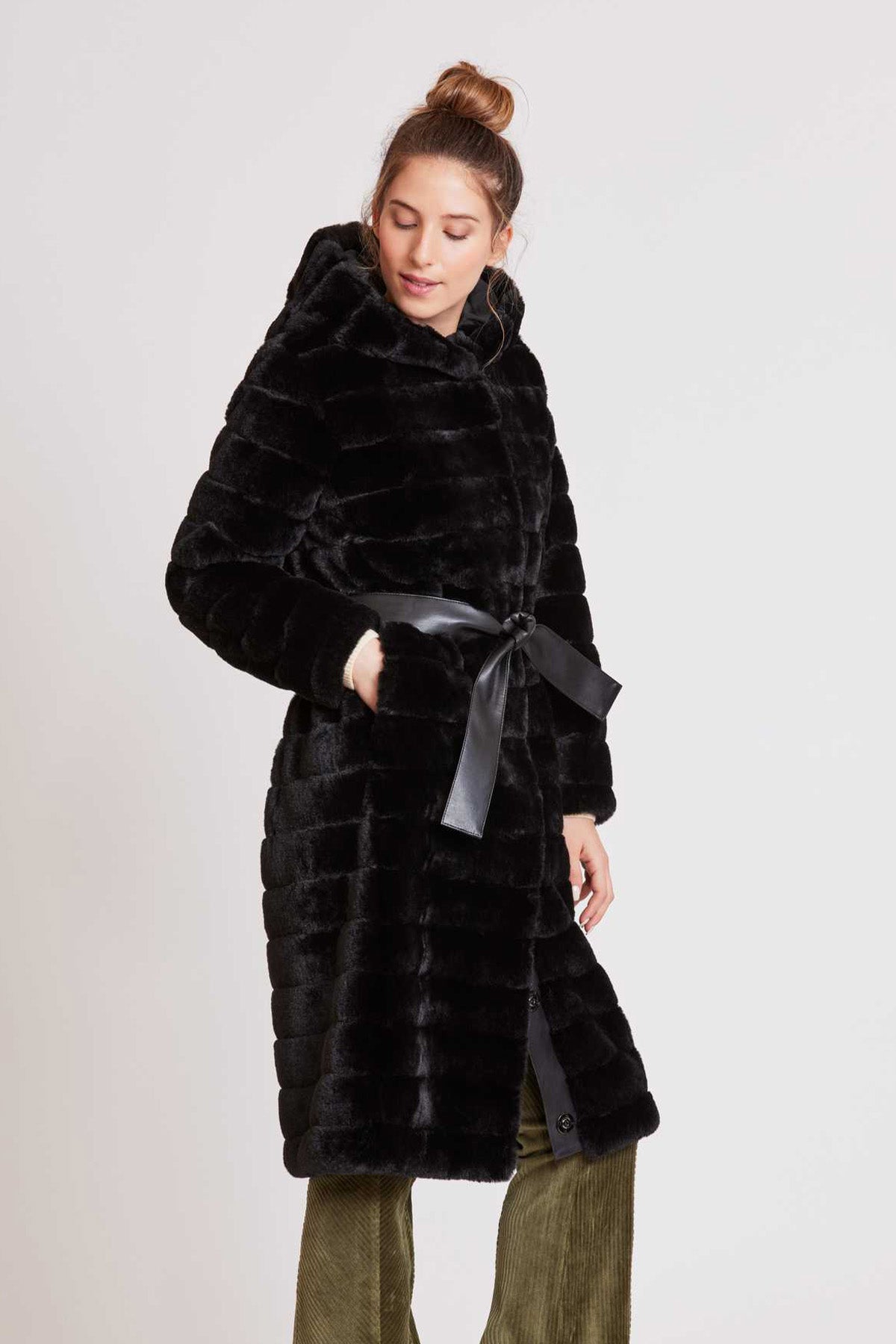 Rene Derhy Kapüşonlu Kuşaklı Kürk Kaban-Libas Trendy Fashion Store