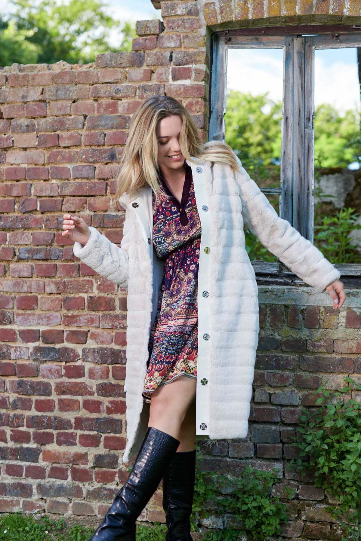 Rene Derhy Kapüşonlu Kuşaklı Kürk Kaban-Libas Trendy Fashion Store