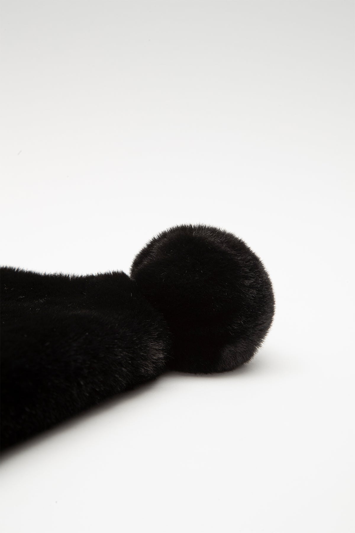 Rene Derhy Ponponlu Peluş Boyunluklu Bere-Libas Trendy Fashion Store