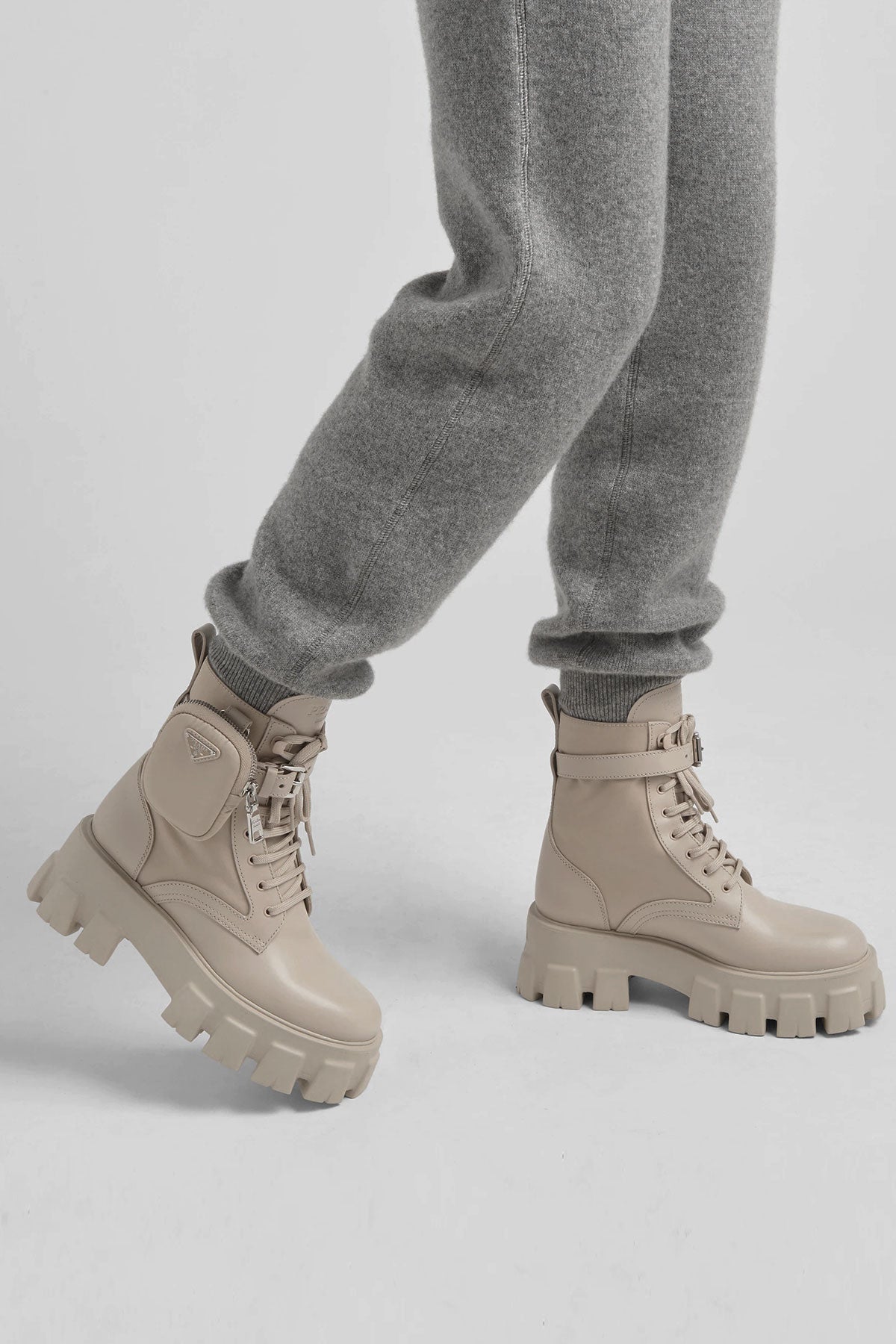 Prada Monolith Deri Postal Bot-Libas Trendy Fashion Store