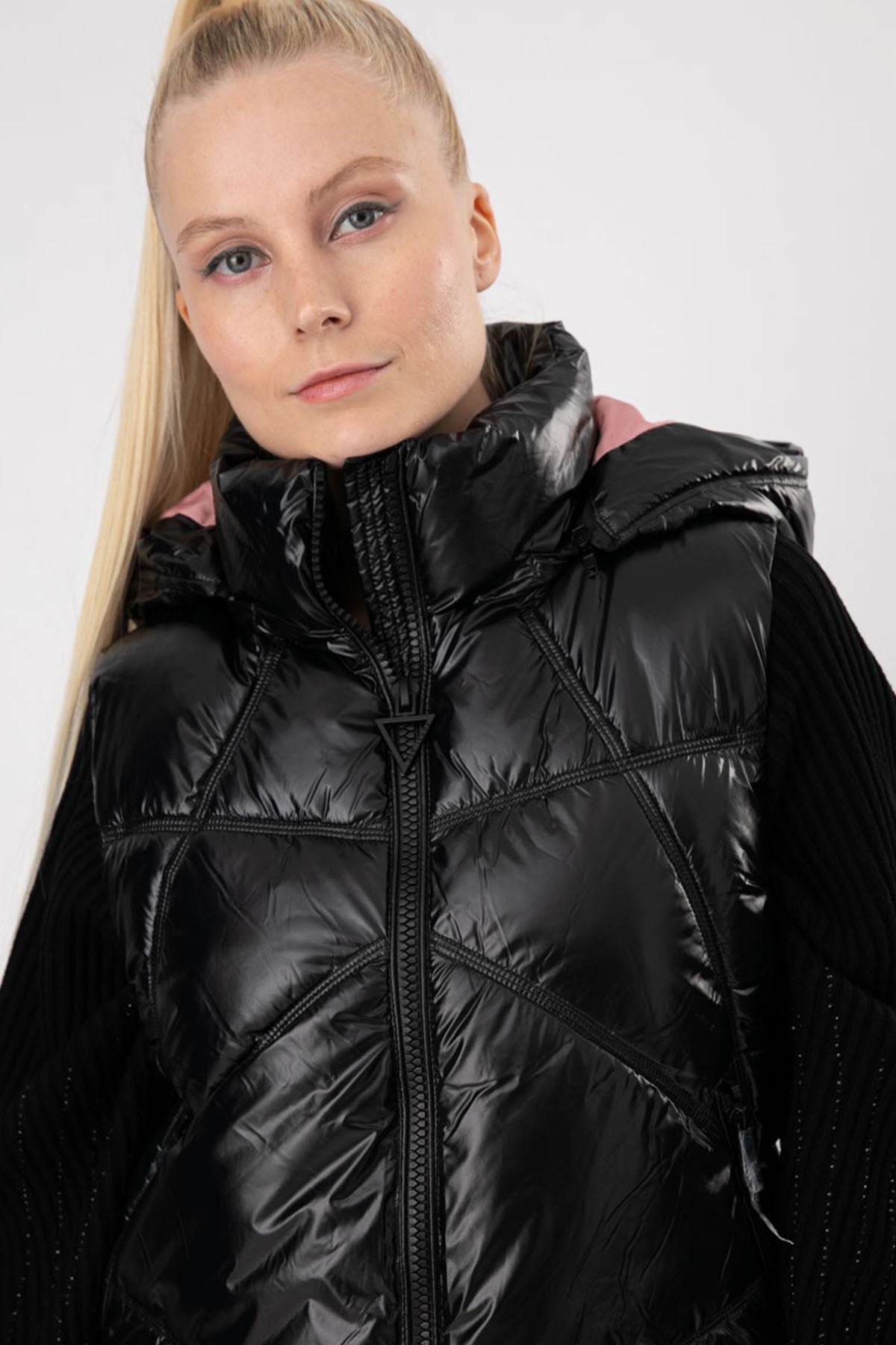 Bsb Kapüşonlu Parlak Puffer Yelek-Libas Trendy Fashion Store