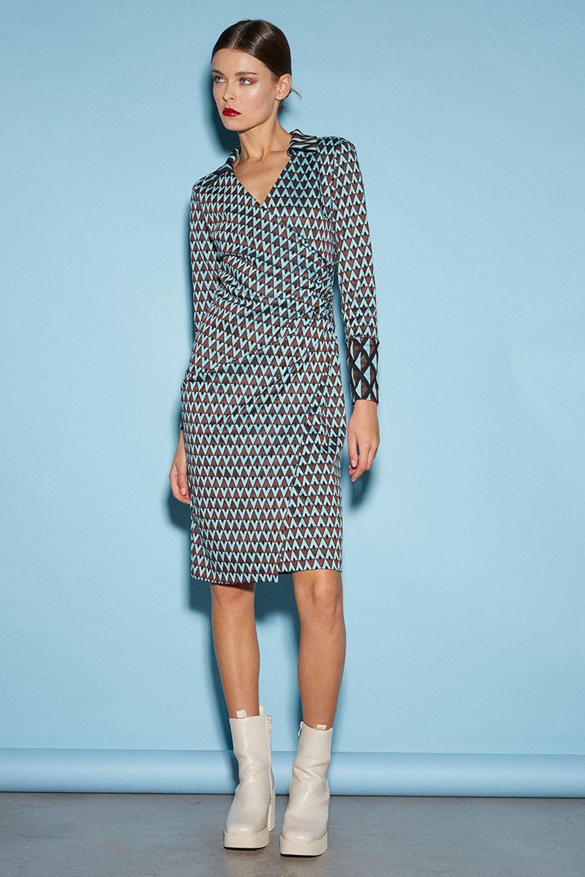 Bsb Dizüstü Desenli V Yaka Elbise-Libas Trendy Fashion Store