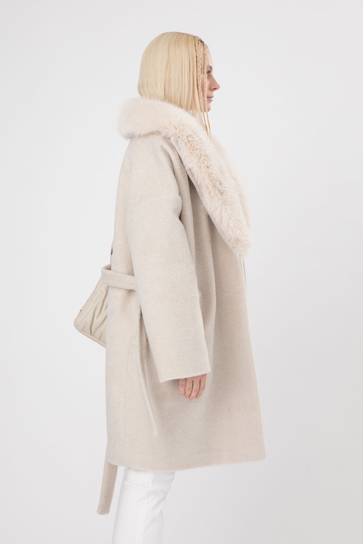 Ava Adore Kürklü Kuşaklı Manto-Libas Trendy Fashion Store