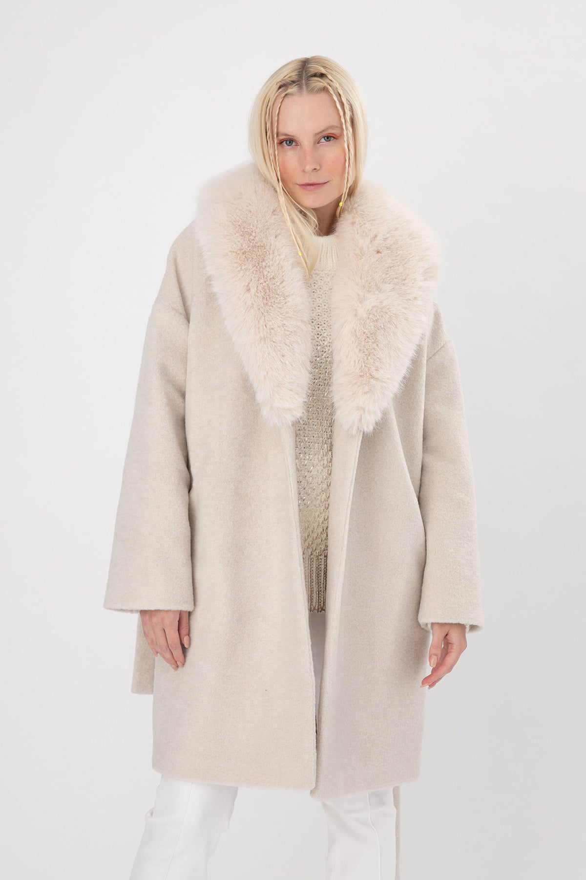 Ava Adore Kürklü Kuşaklı Manto-Libas Trendy Fashion Store