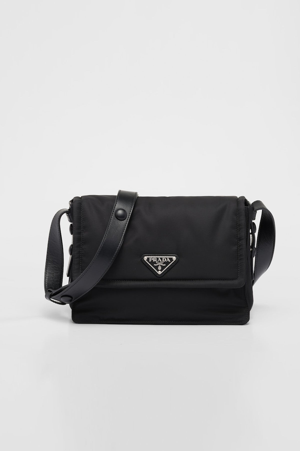 Prada Logolu Re-Nylon Omuz Çantası-Libas Trendy Fashion Store