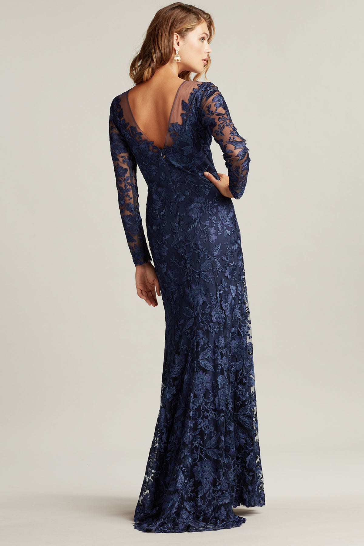 Tadashi Shoji Tül Detaylı Uzun Kollu Maxi Abiye Elbise-Libas Trendy Fashion Store