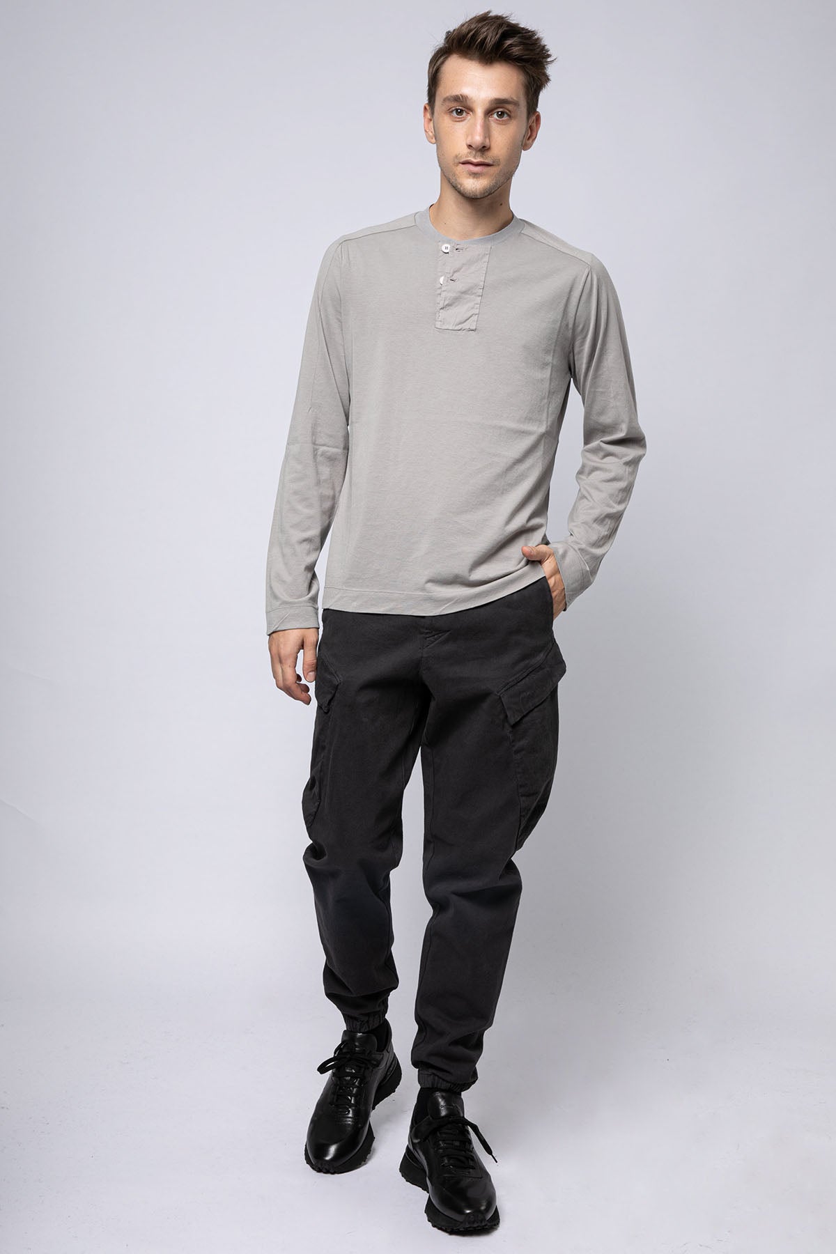 Transit Düğmeli Yuvarlak Yaka Uzun Kollu T-shirt-Libas Trendy Fashion Store