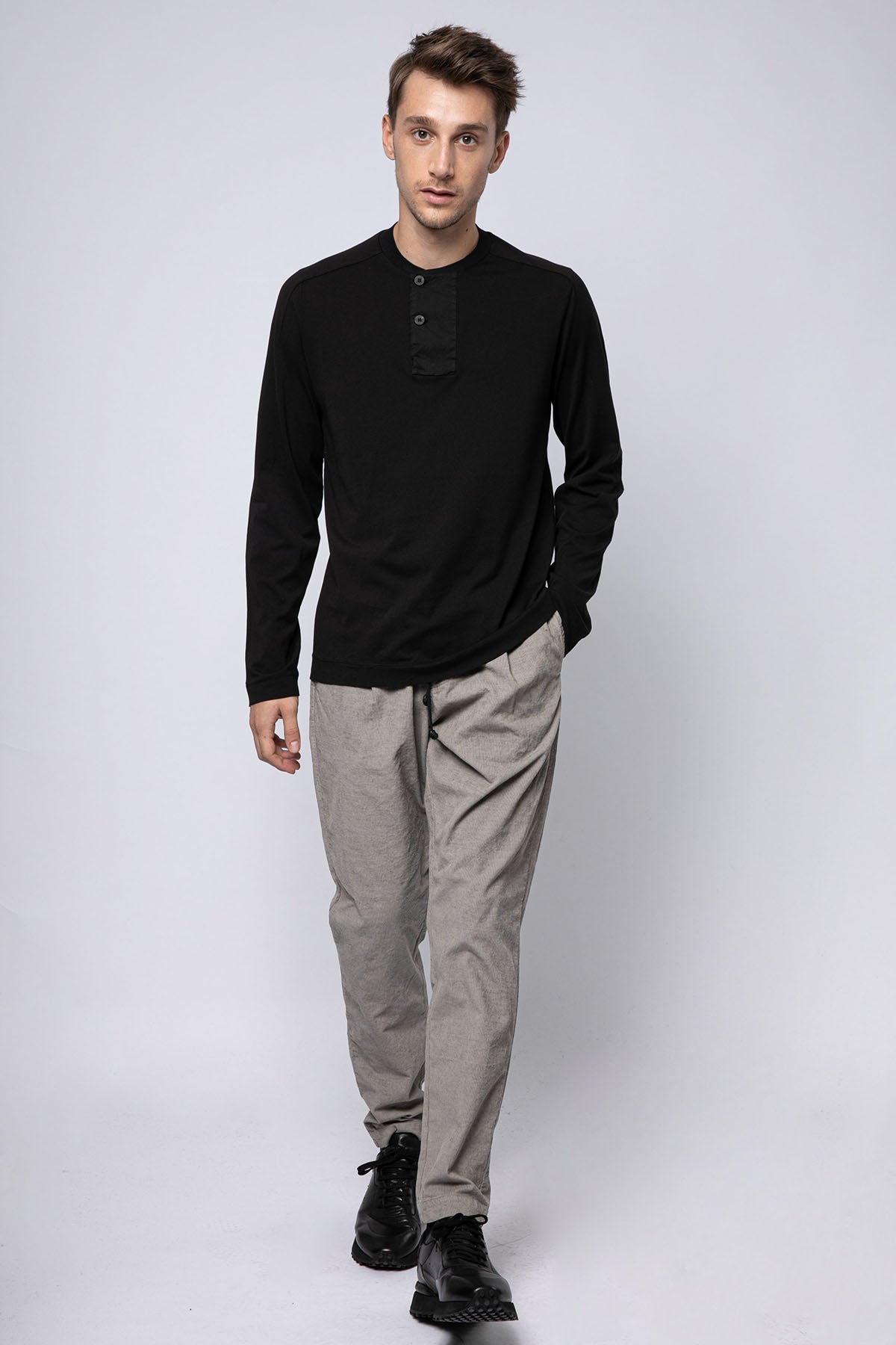 Transit Düğmeli Yuvarlak Yaka Uzun Kollu T-shirt-Libas Trendy Fashion Store