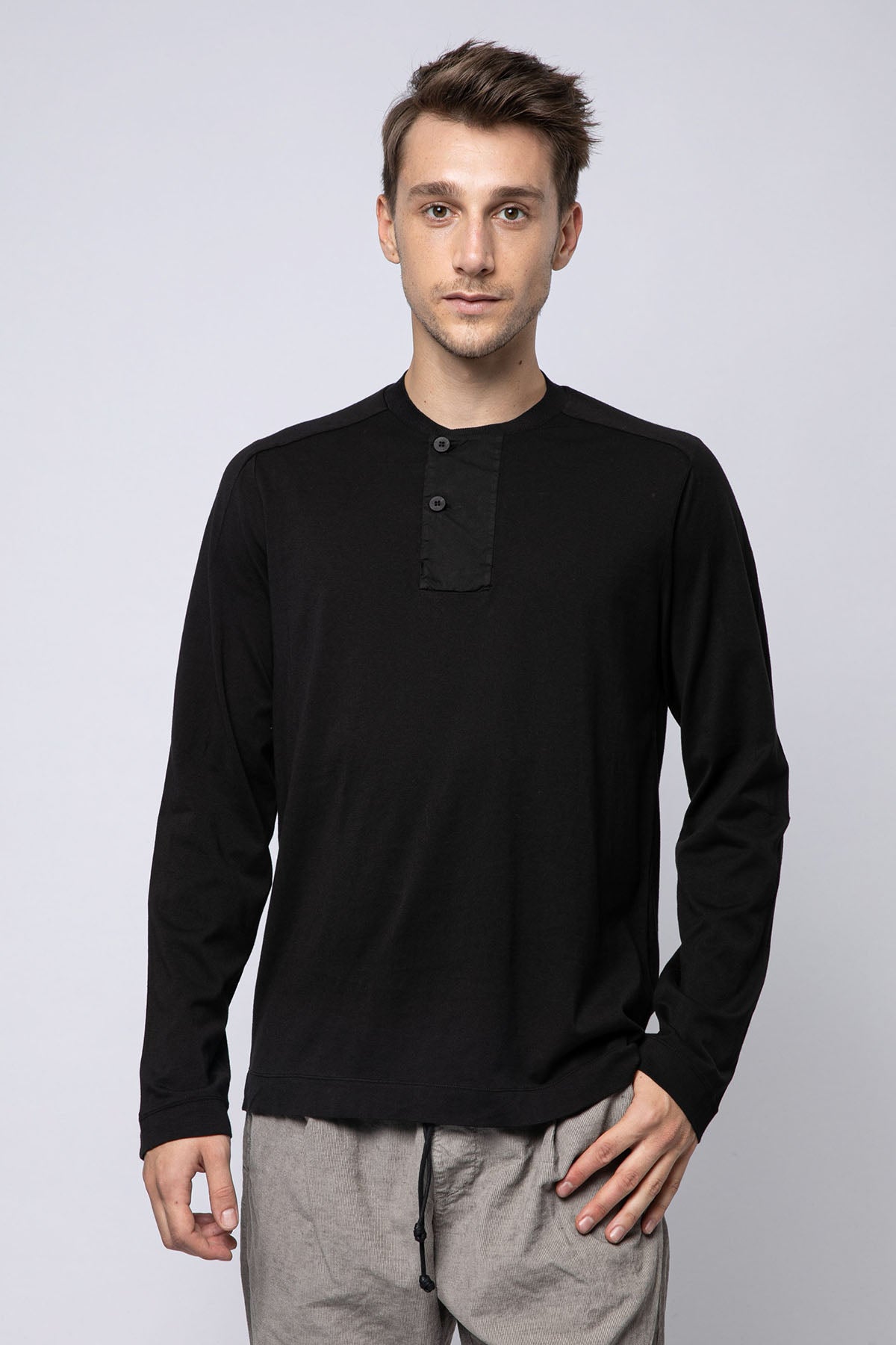 Transit Düğmeli Yuvarlak Yaka Uzun Kollu T-shirt-Libas Trendy Fashion Store