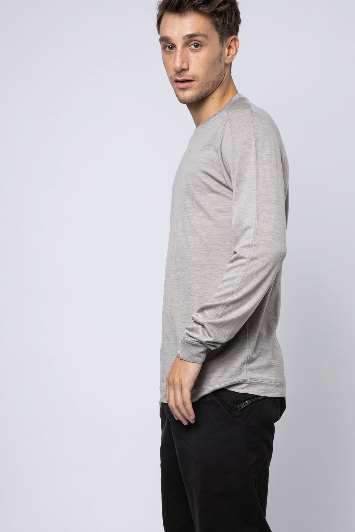 Transit Yuvarlak Yaka Uzun Kollu Yün T-shirt-Libas Trendy Fashion Store