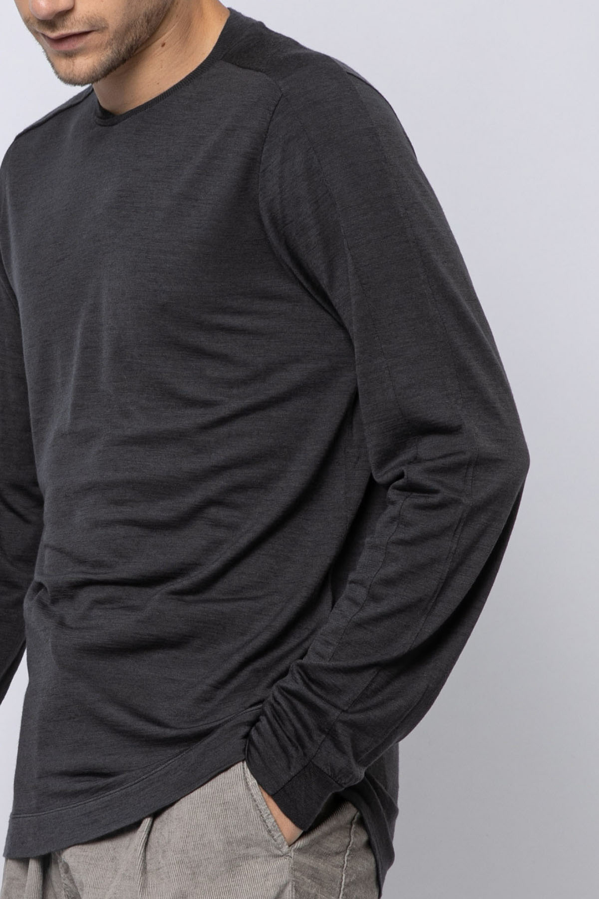 Transit Yuvarlak Yaka Uzun Kollu Yün T-shirt-Libas Trendy Fashion Store