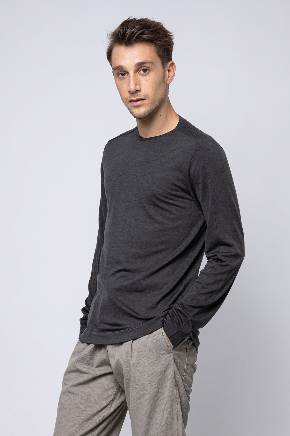 Transit Yuvarlak Yaka Uzun Kollu Yün T-shirt-Libas Trendy Fashion Store