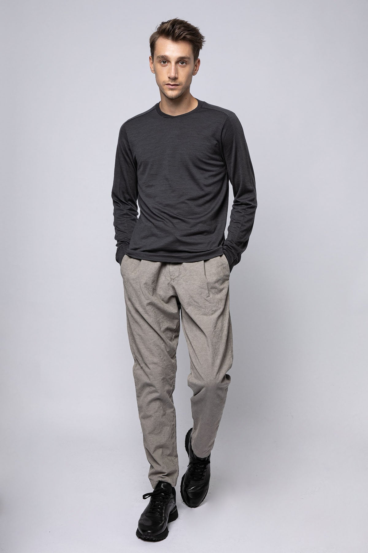 Transit Yuvarlak Yaka Uzun Kollu Yün T-shirt-Libas Trendy Fashion Store