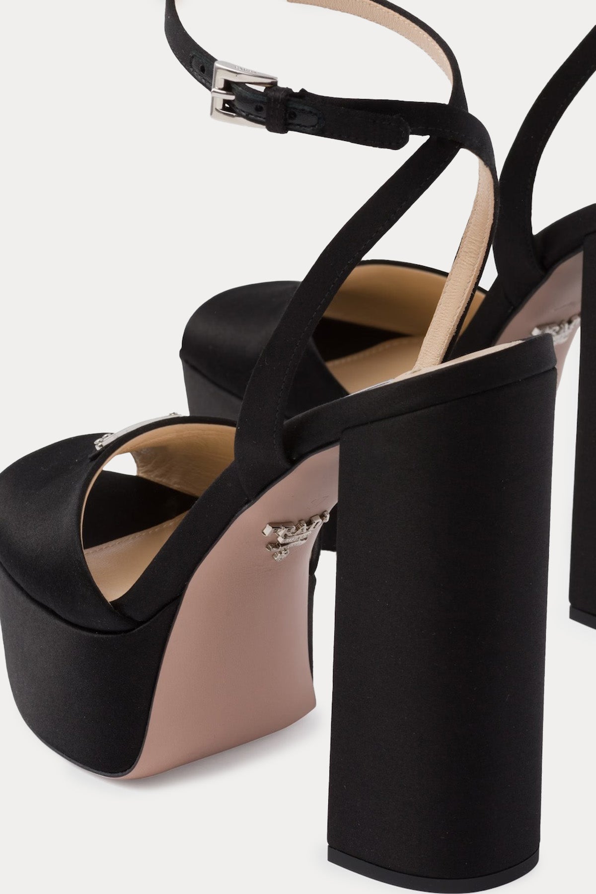 Prada Platformlu Saten Kaplamalı Küt Burun Topuklu Ayakkabı-Libas Trendy Fashion Store