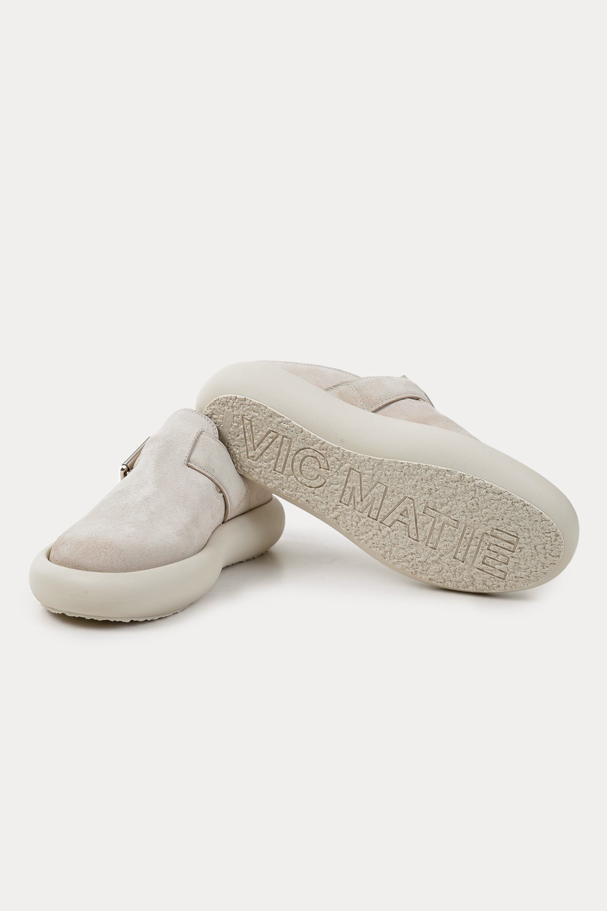 Vic Matie Kemer Detaylı Süet Terlik-Libas Trendy Fashion Store