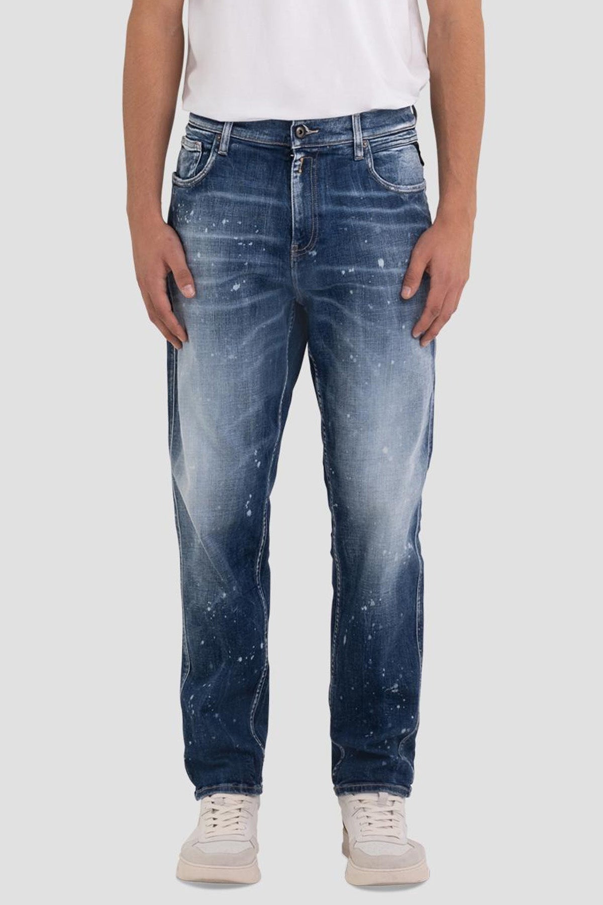 Replay Sandot Relaxed Tapered Fit Jeans-Libas Trendy Fashion Store