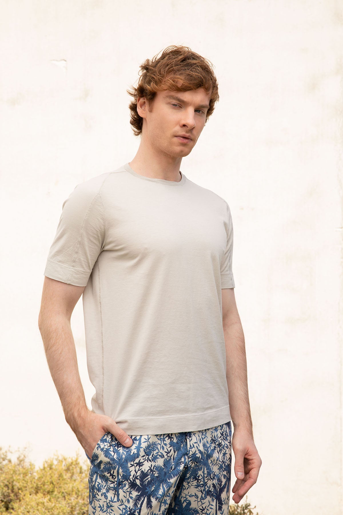 Transit Cep Detaylı Keten Karışımlı Yuvarlak Yaka T-shirt-Libas Trendy Fashion Store