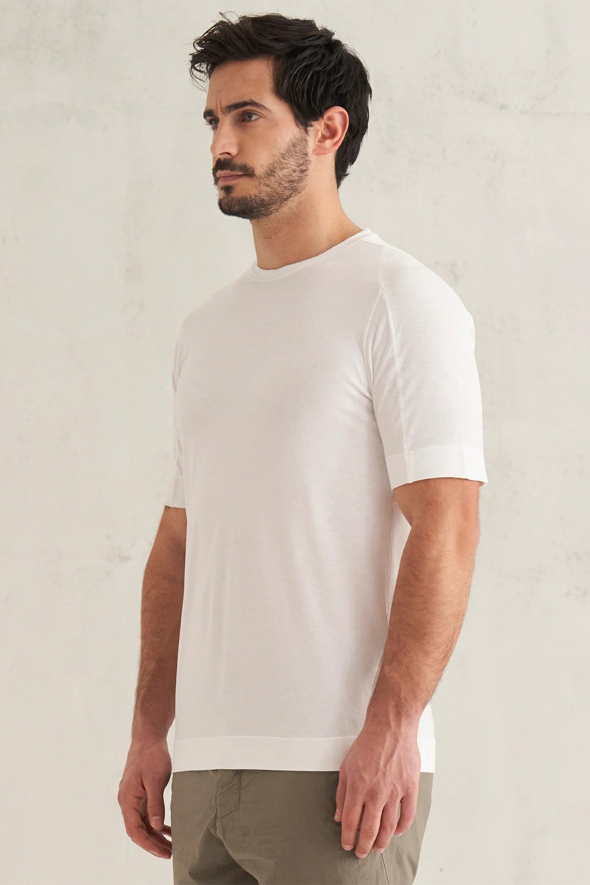 Transit Cep Detaylı Keten Karışımlı Yuvarlak Yaka T-shirt-Libas Trendy Fashion Store