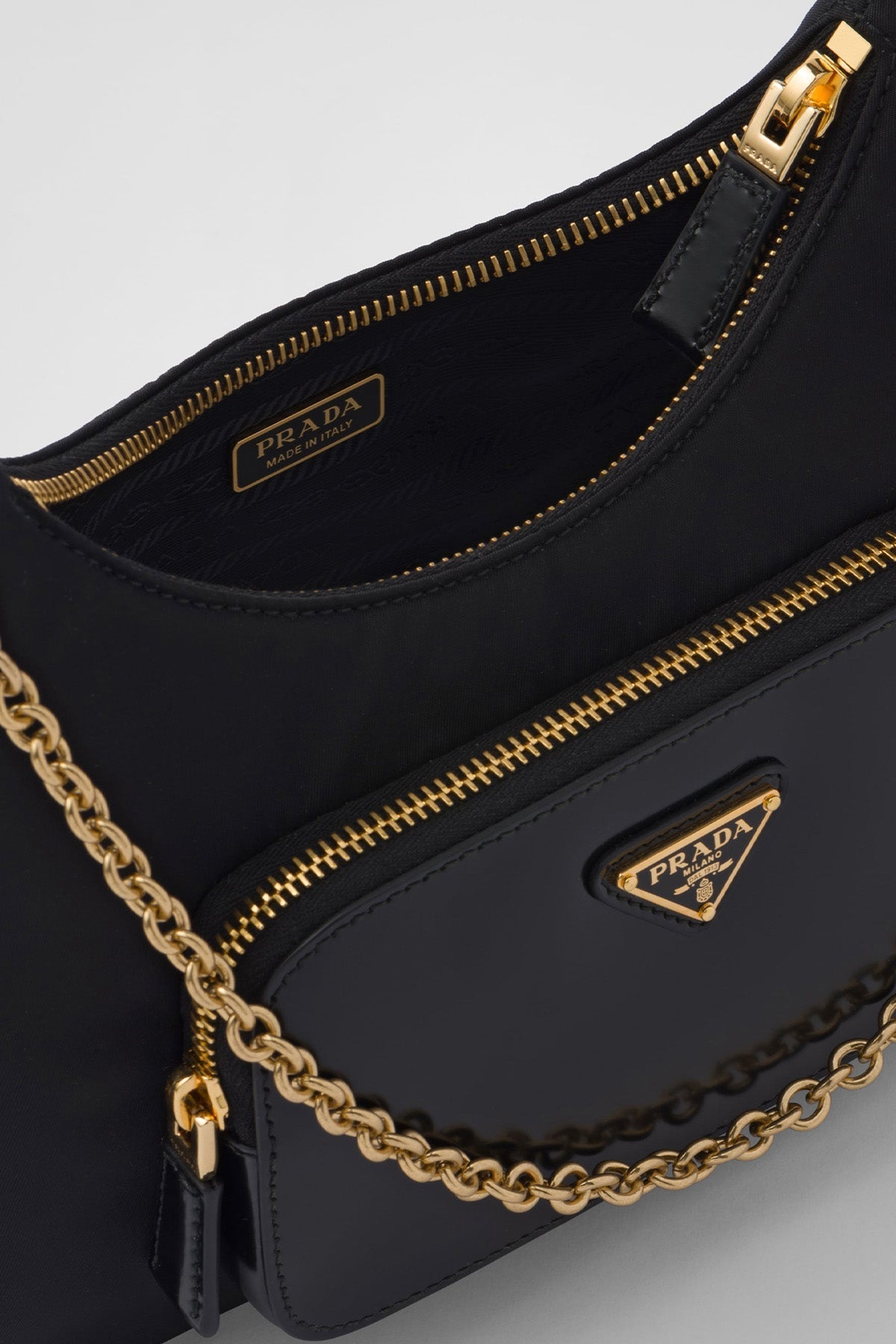 Prada Re - Nylon Logolu Deri Detaylı Omuz Çantası