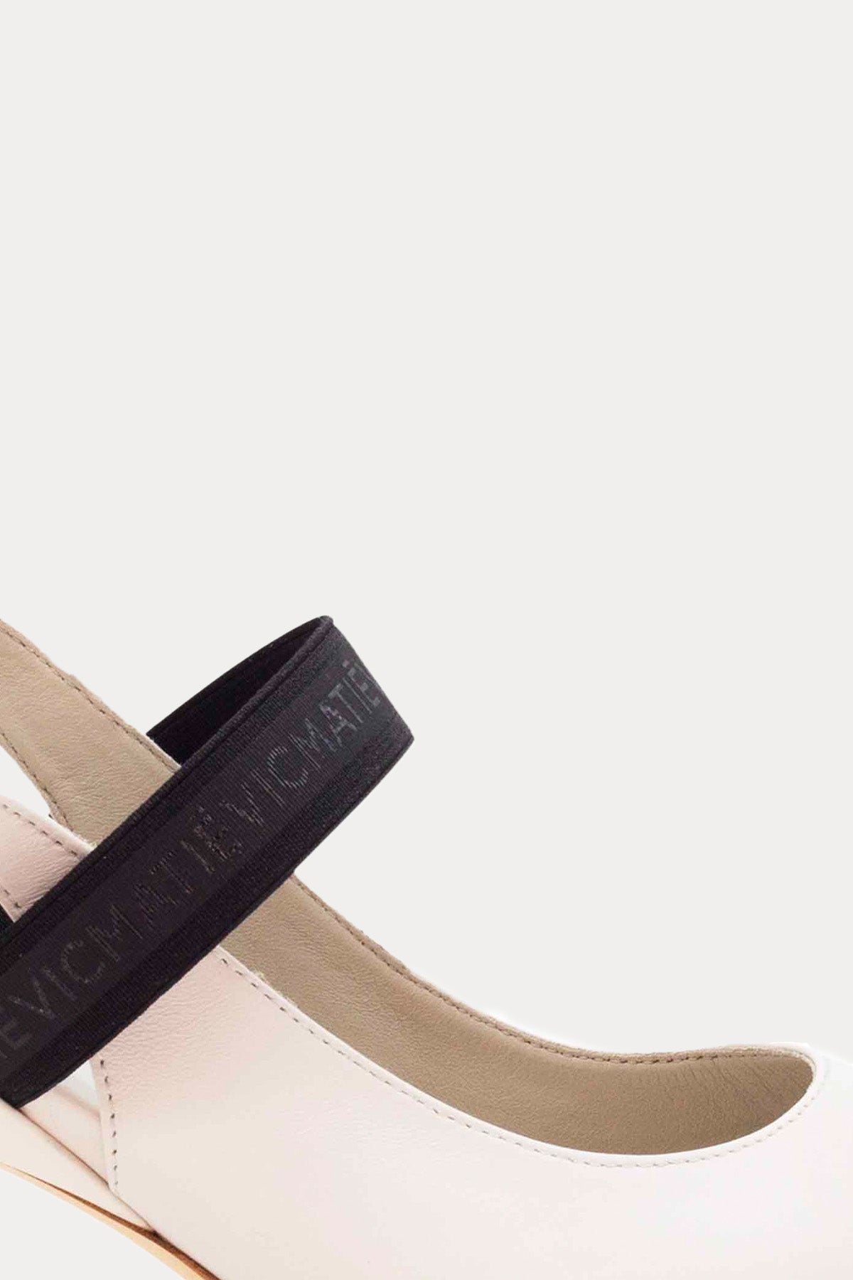 Vic Matie Sivri Burunlu Elastik Bantlı Deri Ayakkabı