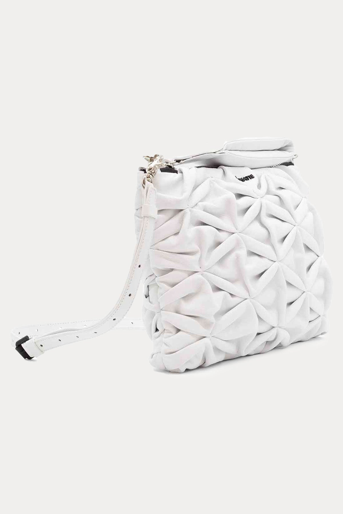 Vic Matie El İşçiliği Büzgülü Deri Omuz Çantası