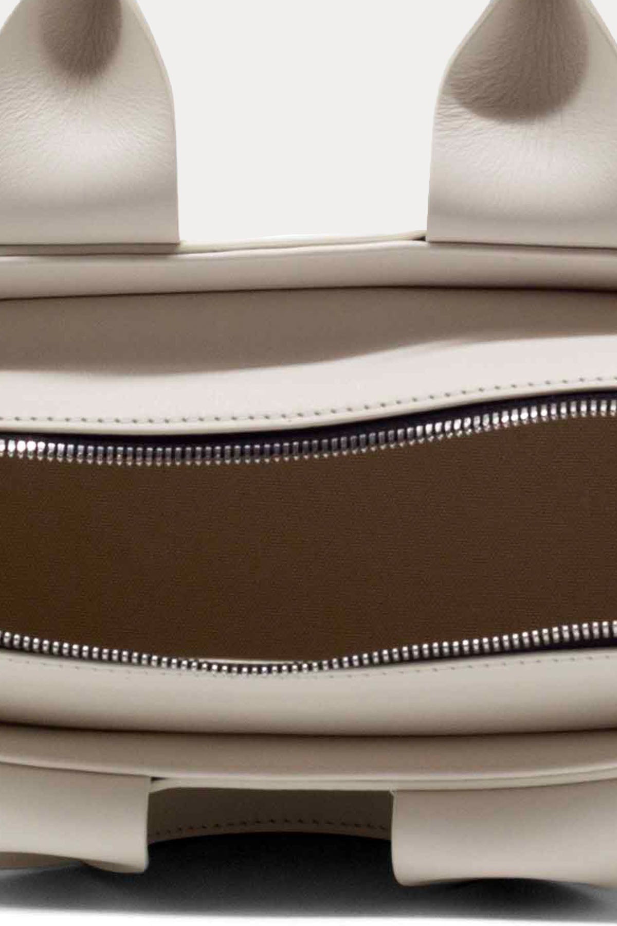 Vic Matie Kanvas Kumaş Torbalı Deri Çanta