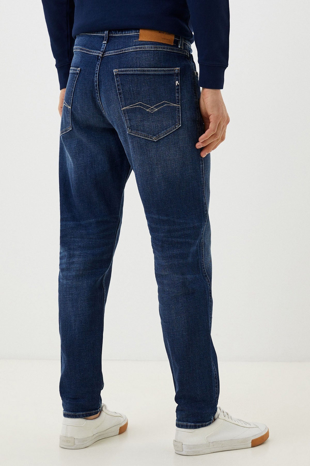 Replay Sandot Relaxed Tapered Fit Yıkamalı Jeans